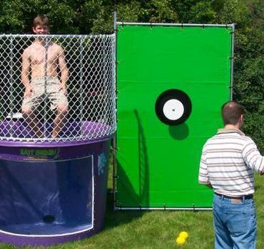 Hire A Dunk Tank Melbourne