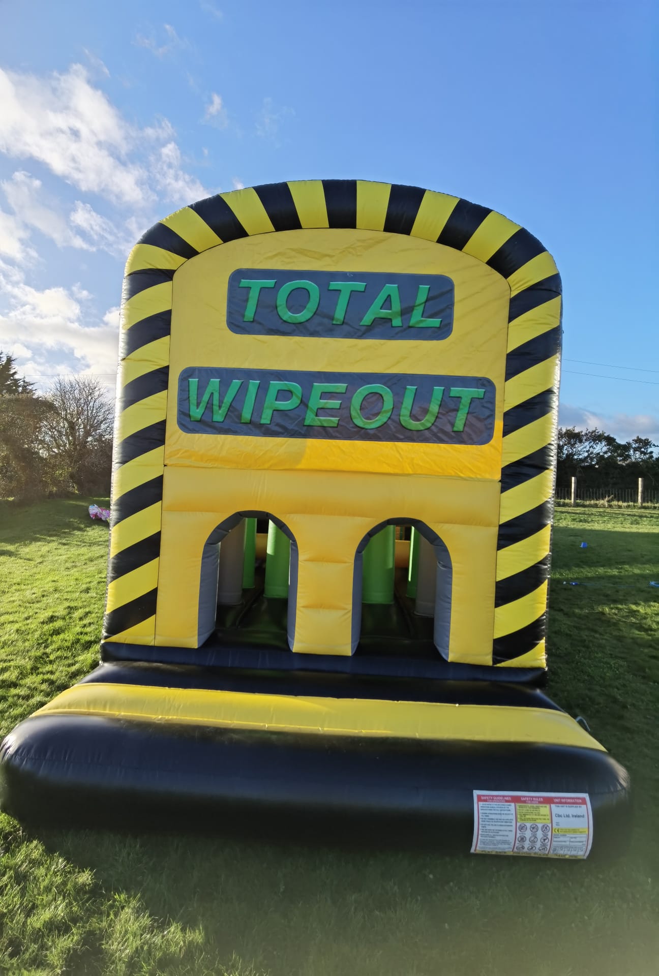 Total Wipeout Obstacle Course Slide Ft X Ft Hire In Louth