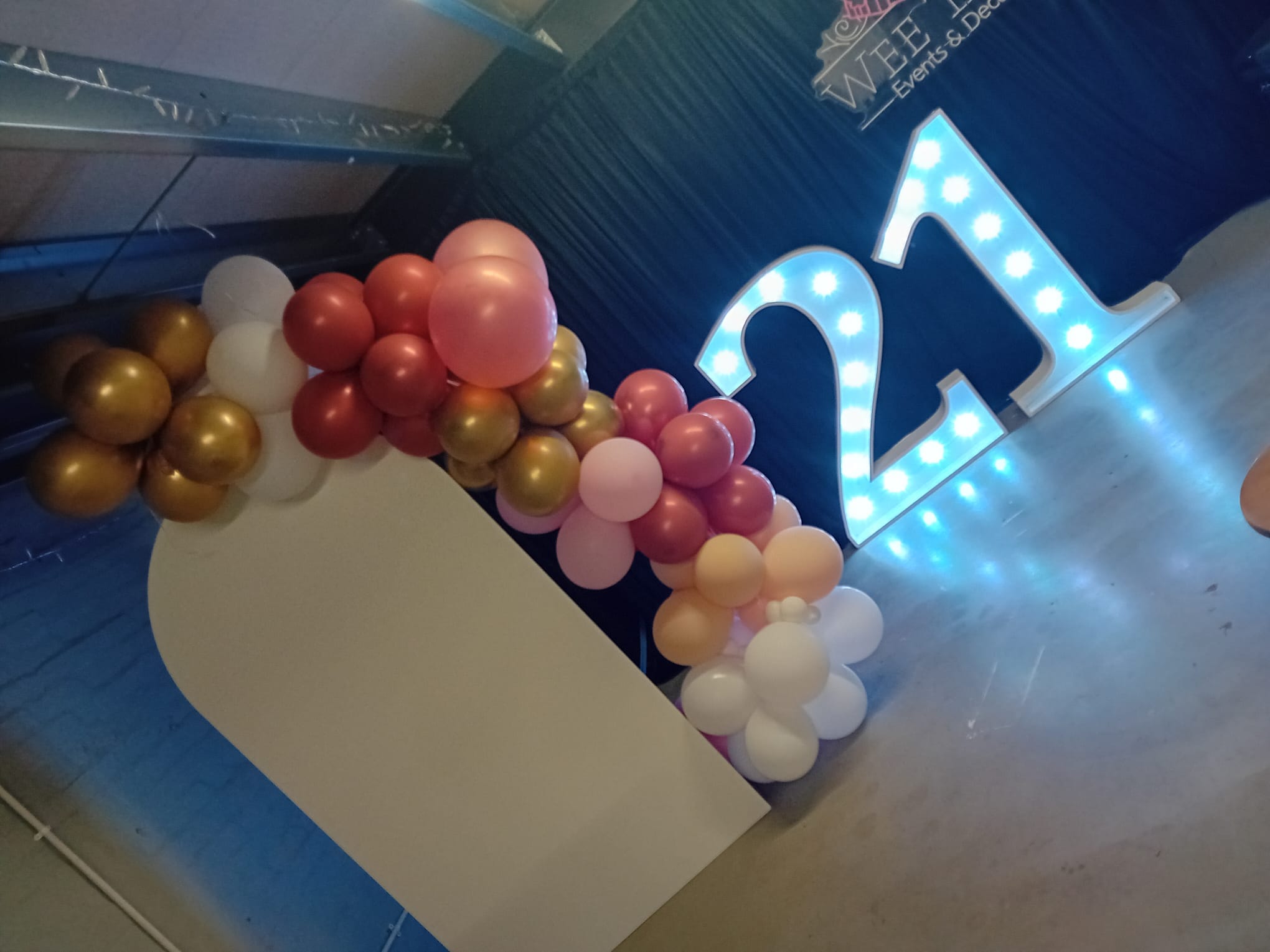 Balloons Backdrops Entertainment Hire In City Of Glasgow Wee Tait