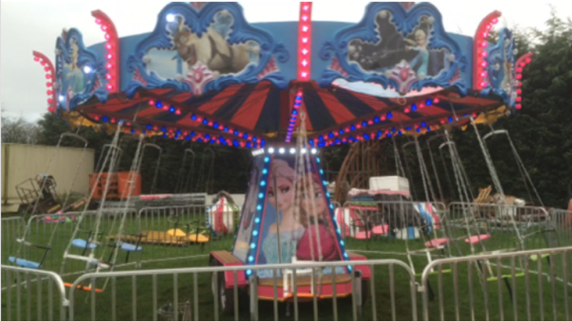 Funfair Swinging Chairs / Chairoplanes for Kids Bouncy Castles
