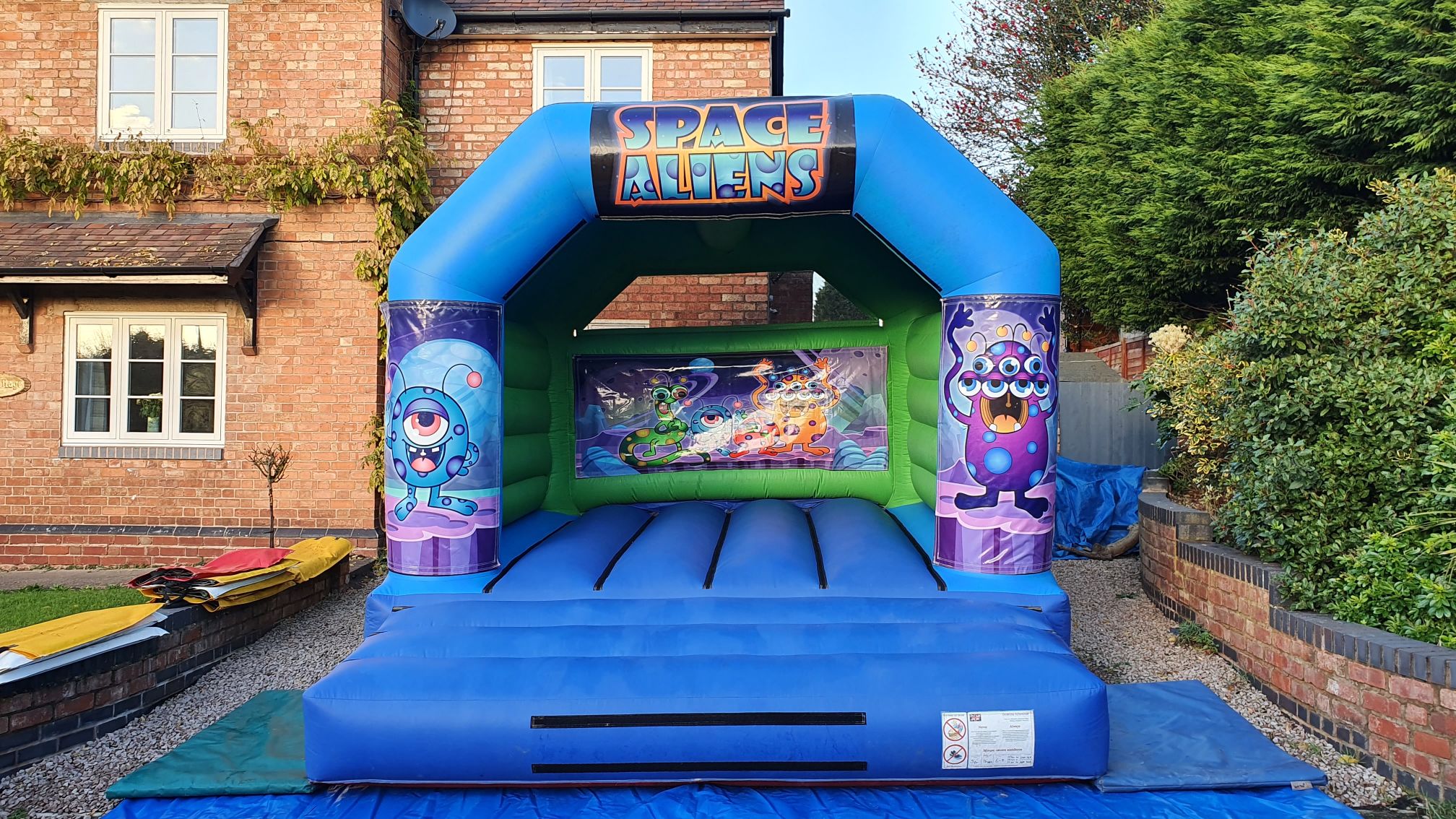 Space Aliens Bouncy castle