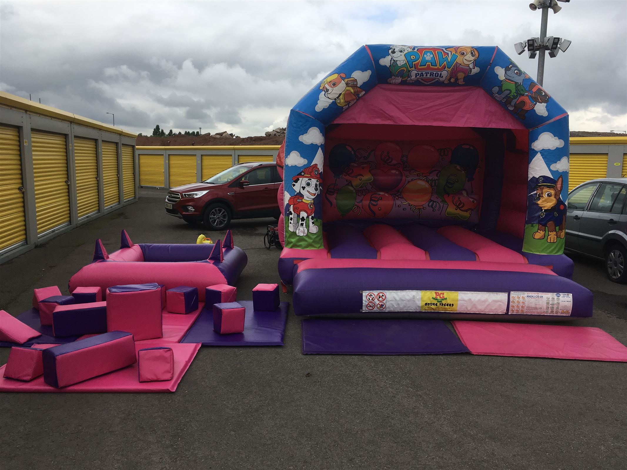 Bouncy Castles Bouncy castles/inflatable Soft Play/fun food machine hire in Widnes / Liverpool Bouncy Castles Bouncy castles/inflatable Soft Play/fun food machine hire in Widnes / Liverpool