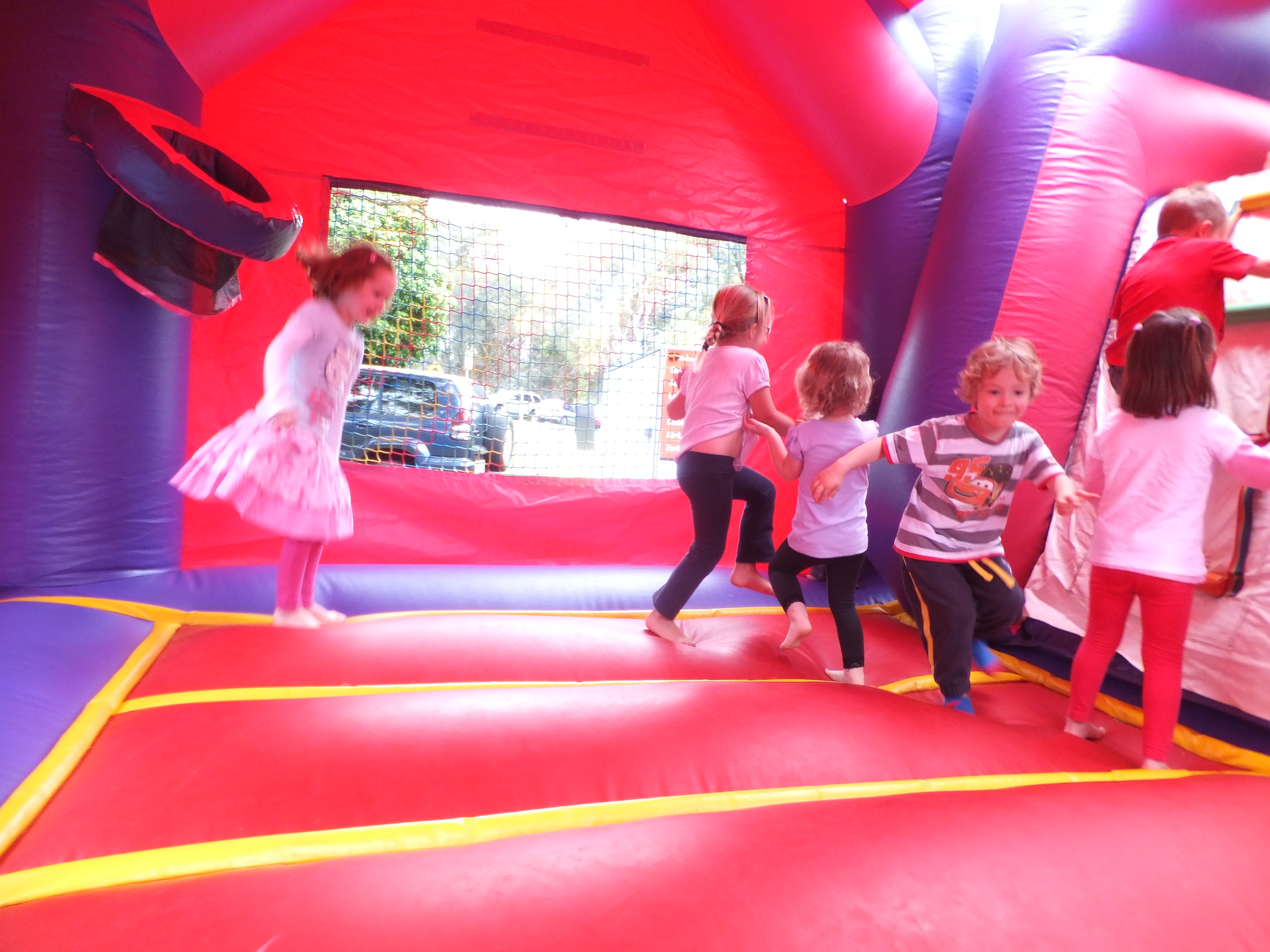 girls bouncy castles