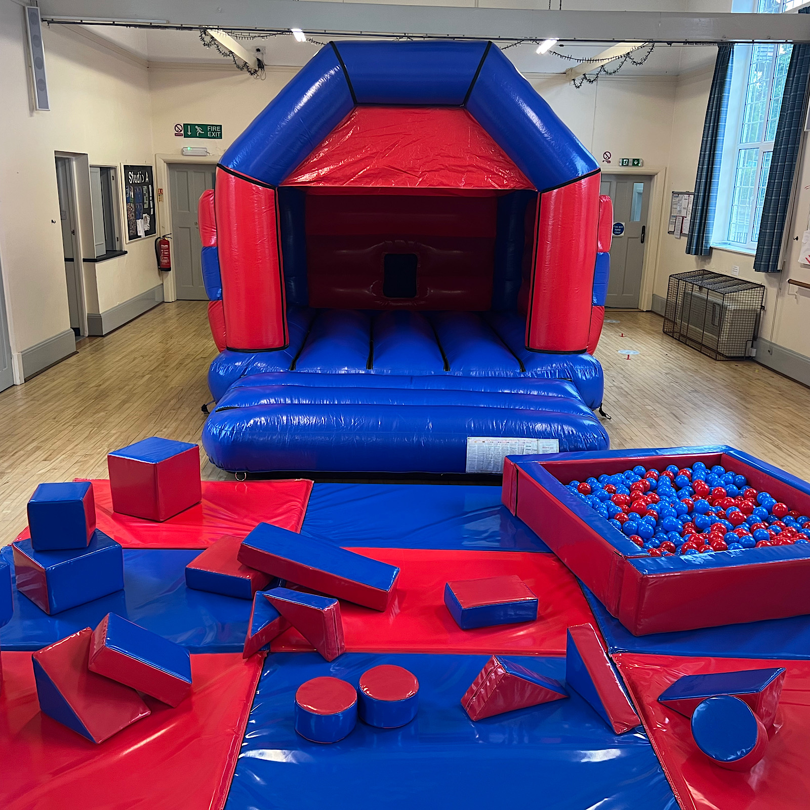 Soft Play Bouncy Castle Hire Leeds Wakefield