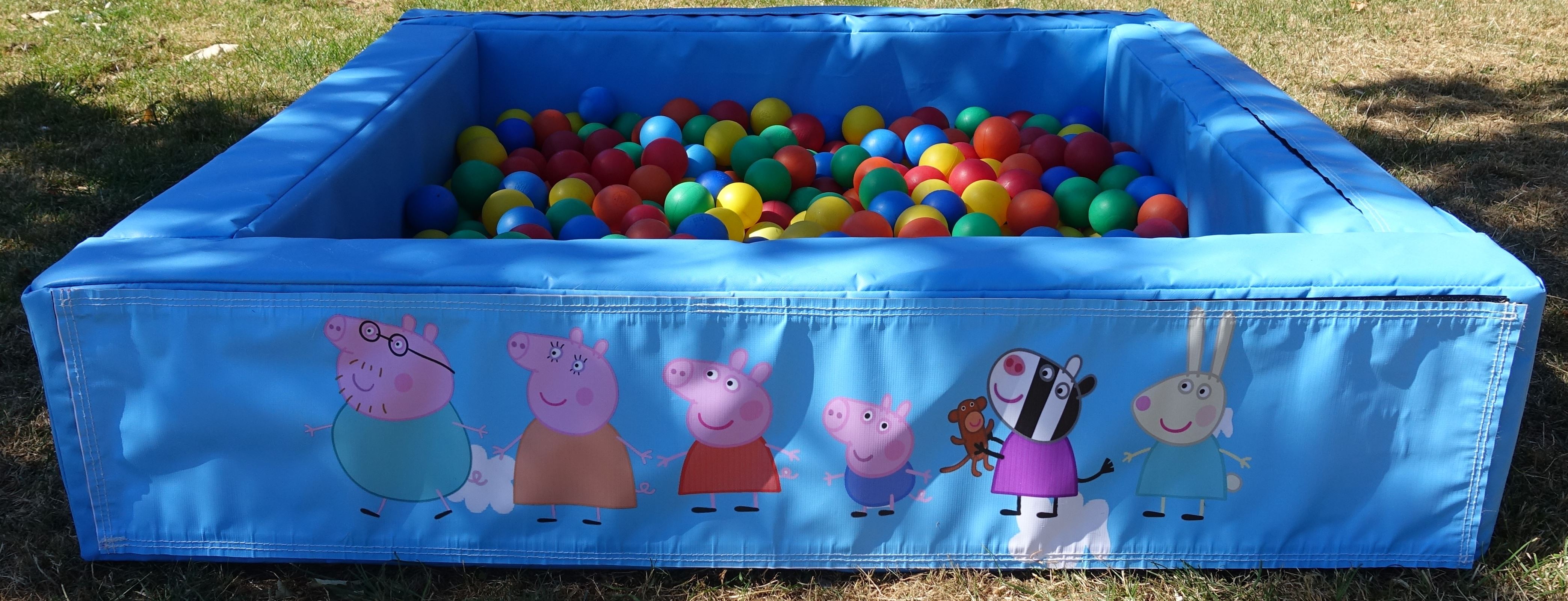 Peppa Pig Ball Pit - Bouncy Castle, Inflatable Slide, Photobooth & Soft
