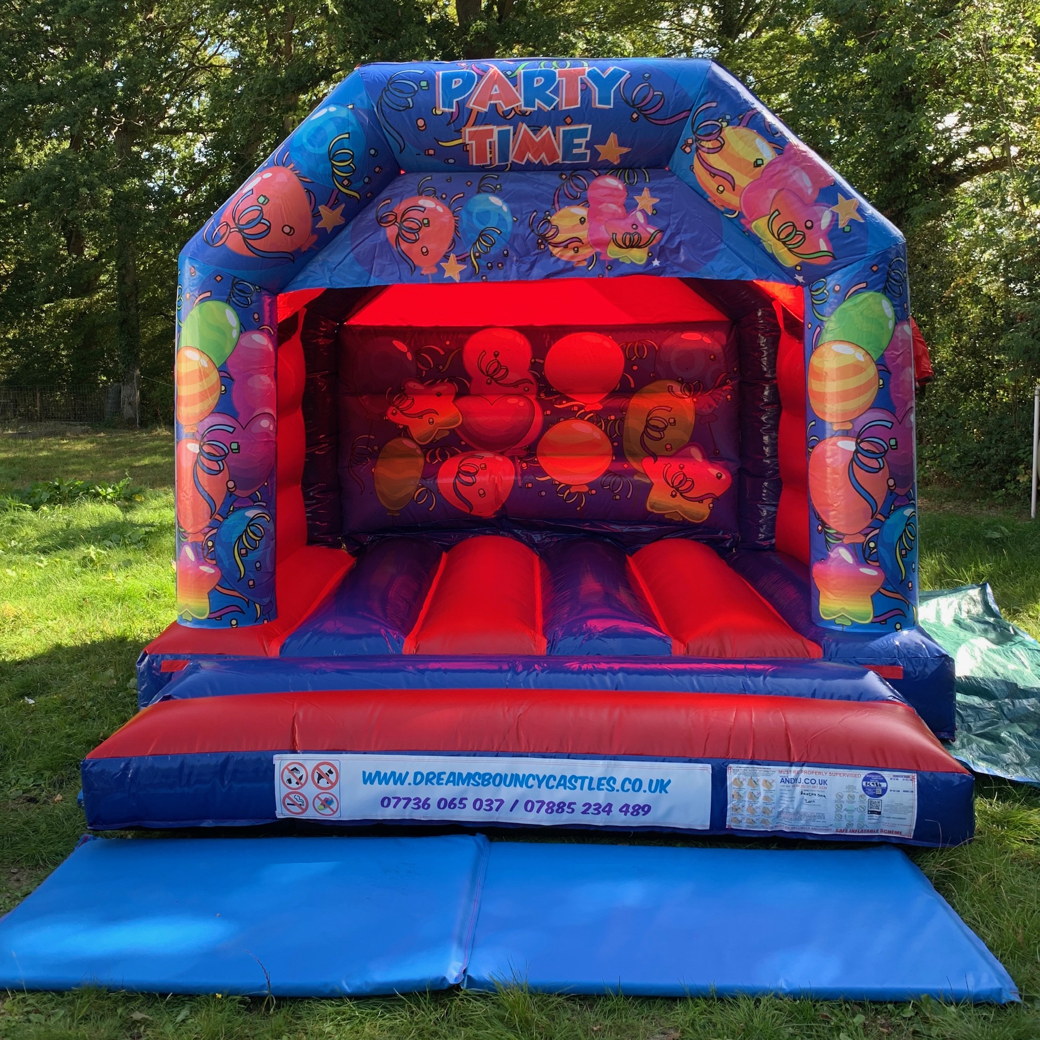 bouncy castles hire