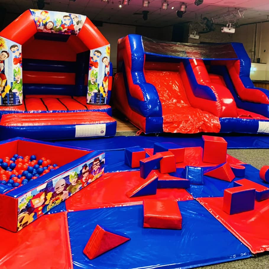 BBPACK003 Hero party package 9x11ft Castle 5ft Platform Slide