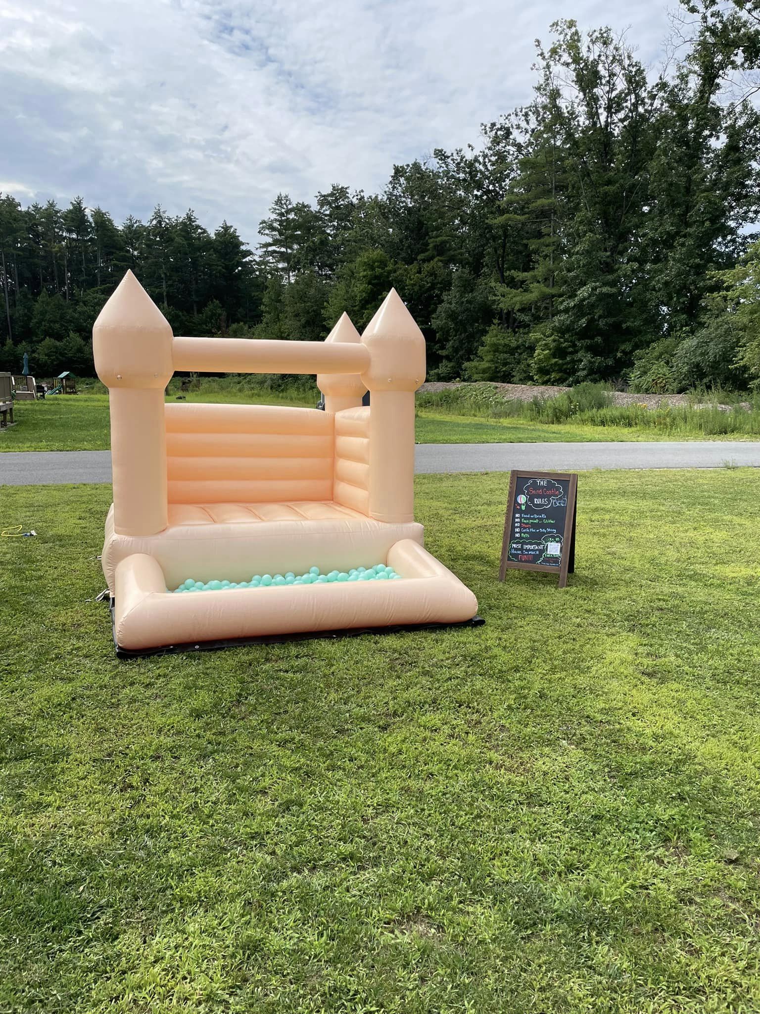 Combo Bounce Houses Best Bounce House Rentals service in Capital