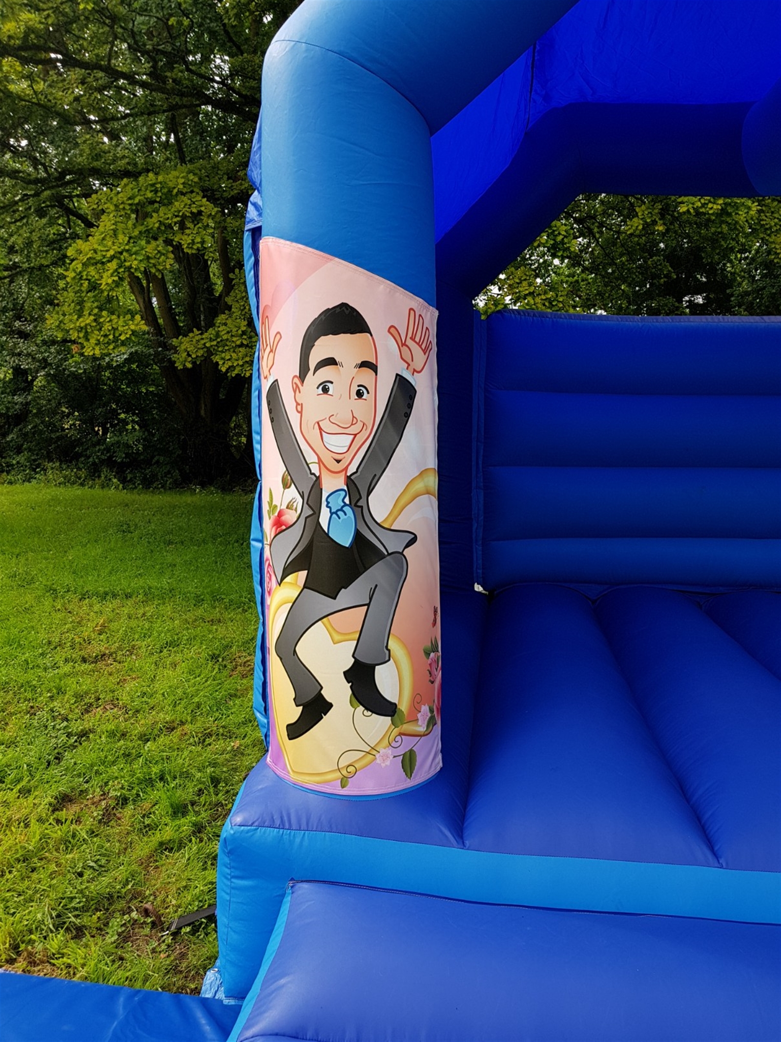 bouncy castle hire for wedding