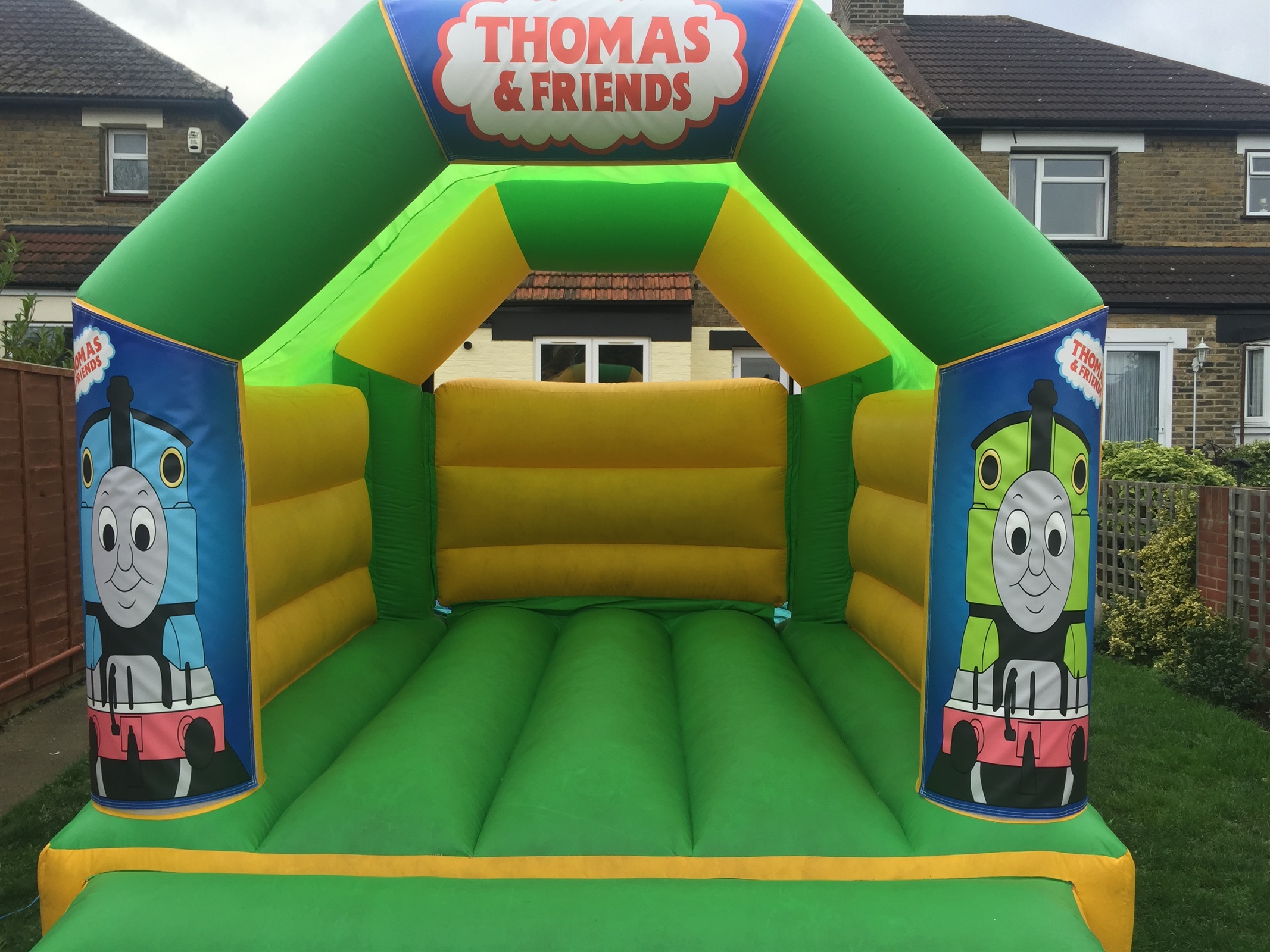 thomas the tank engine jumping castle