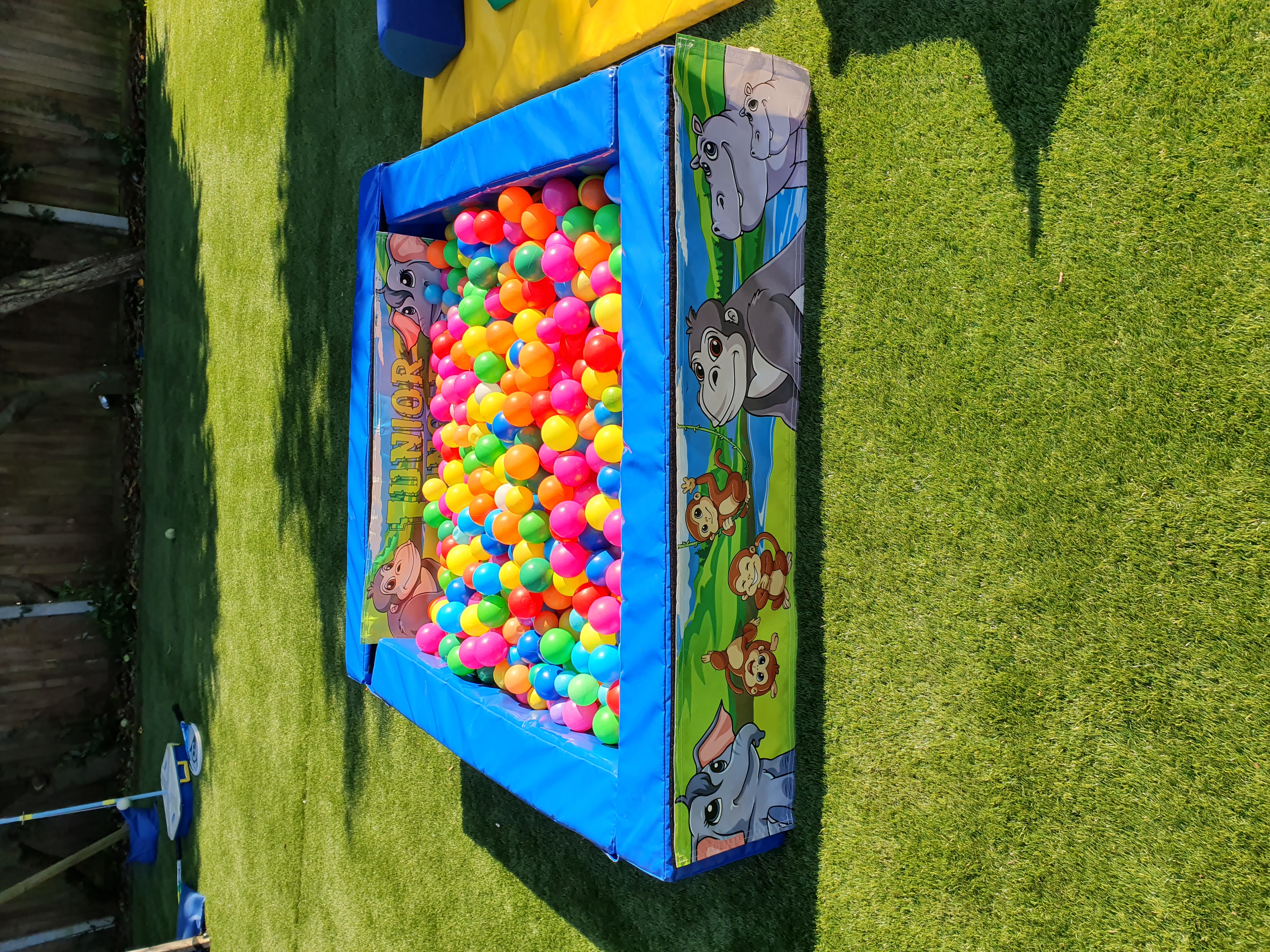 Blue Ball Pit 5ft Bouncy Castle Hire Soft Play Hire In Surrey 8616