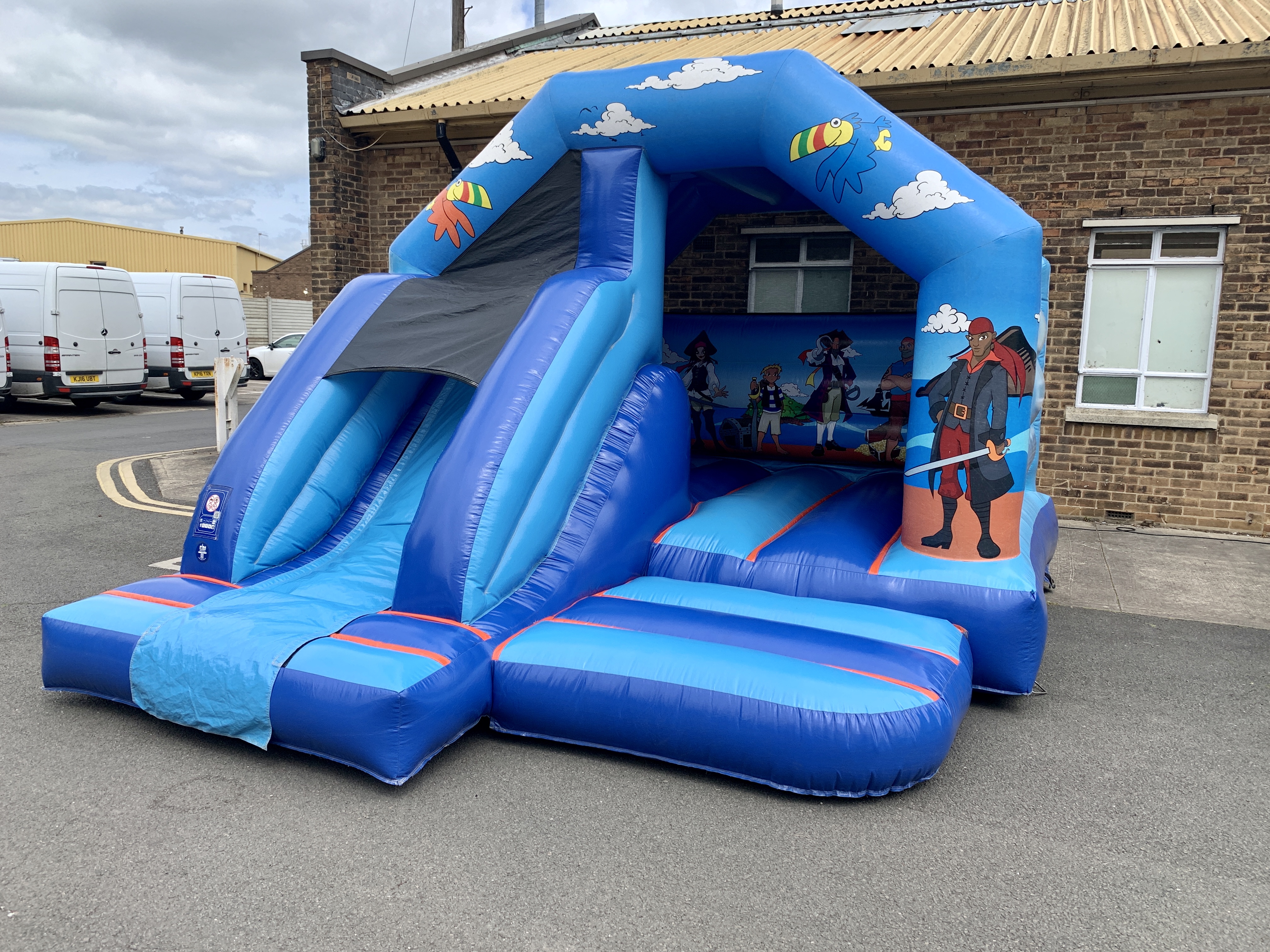 d and e bouncy castle hire