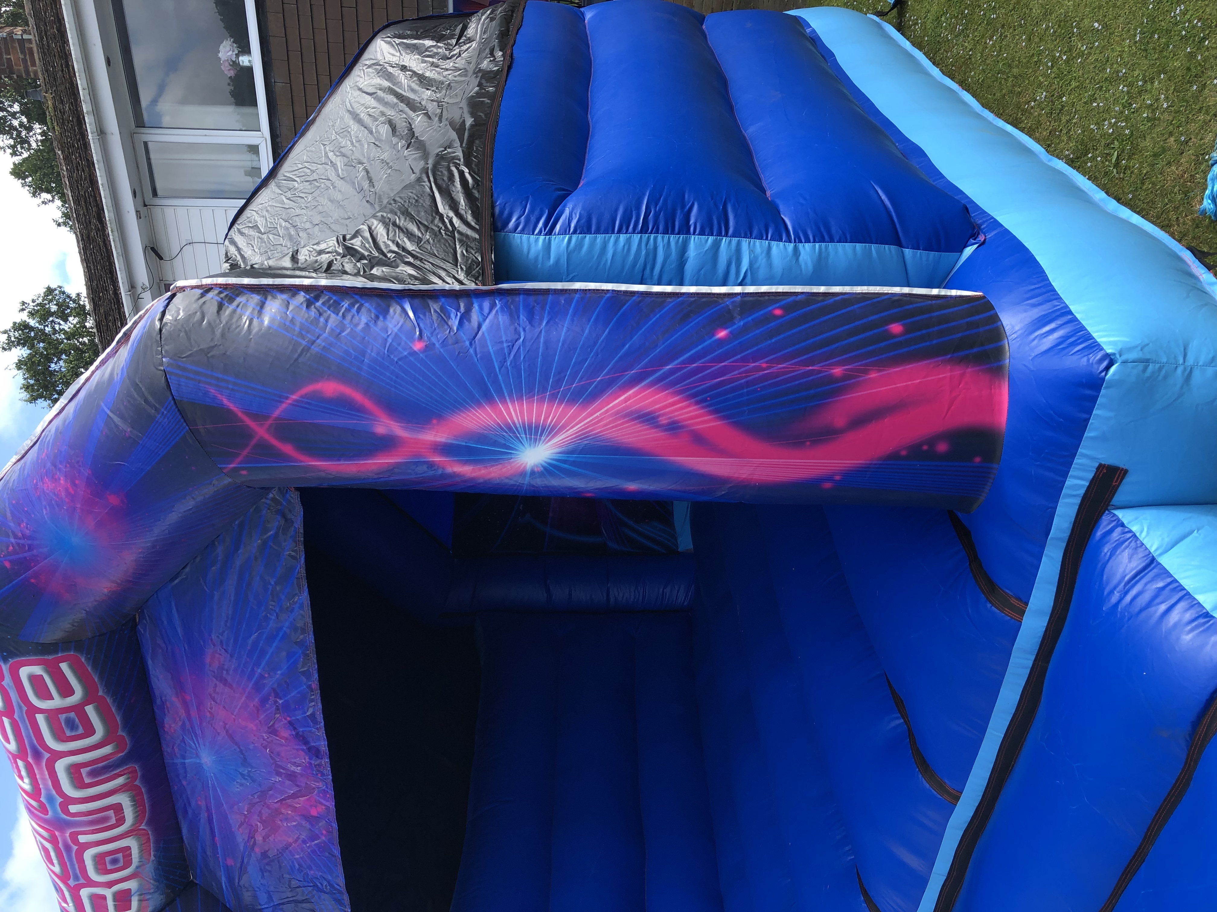 dancey bouncy castle hire