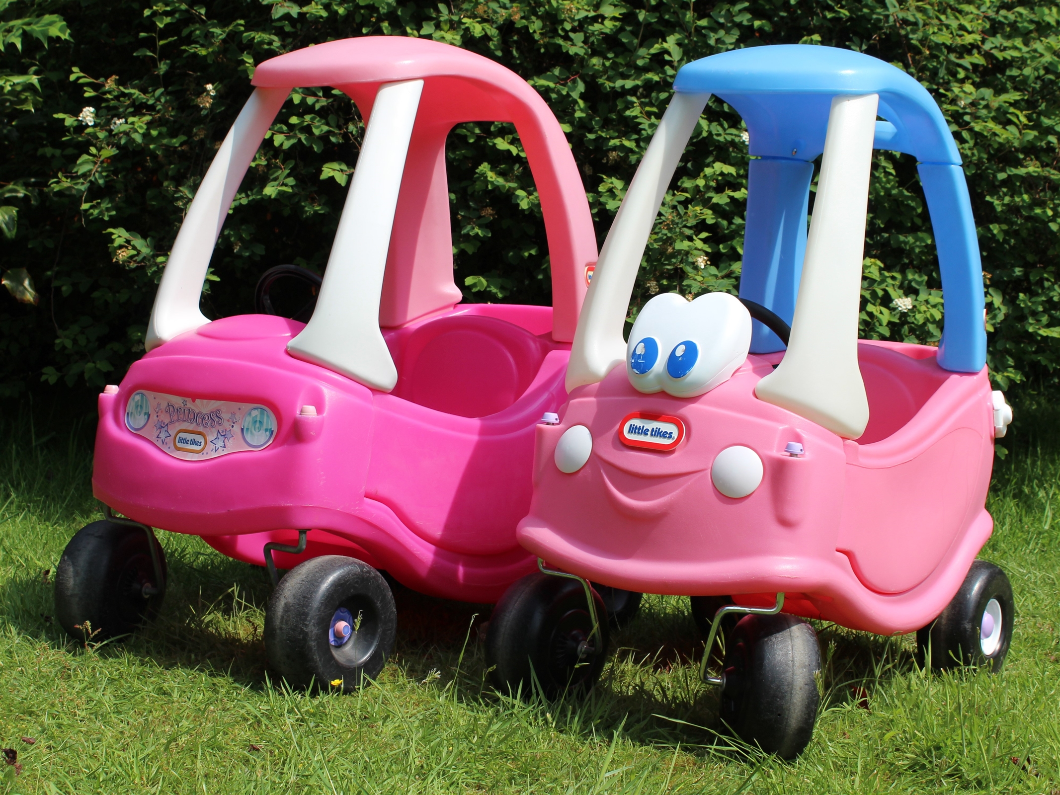 Toy Hire Ride On Hire Jump 'N' Play