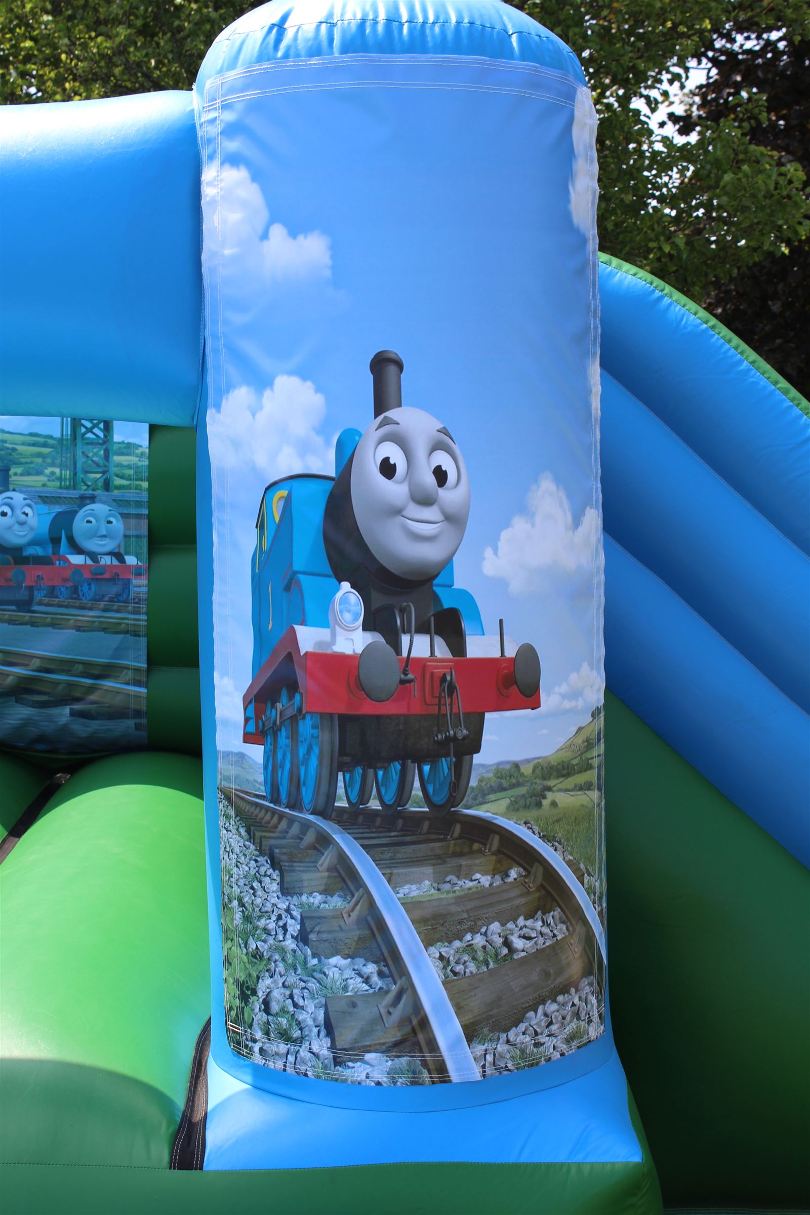 thomas the tank engine jumping castle