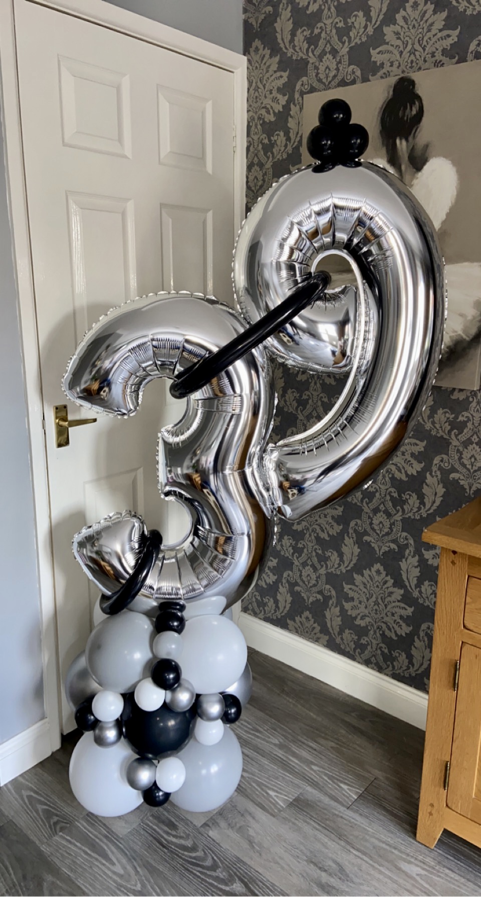 Balloons - Best Hire, Balloon Displays, Bouncy Castle, Soft Play ...