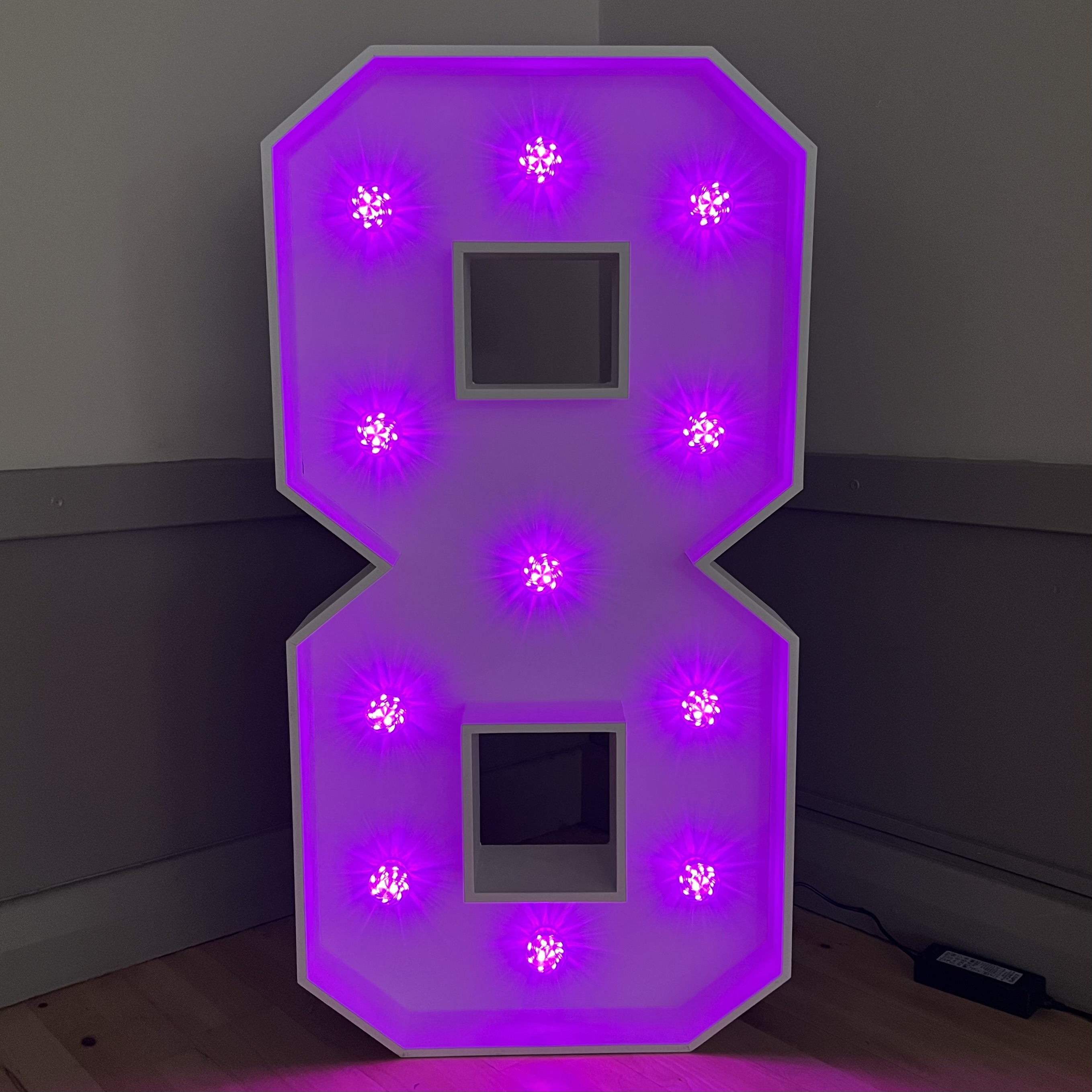 Light-Up LED Number 8 - Bouncy Castle Hire in Crowborough, Tunbridge ...