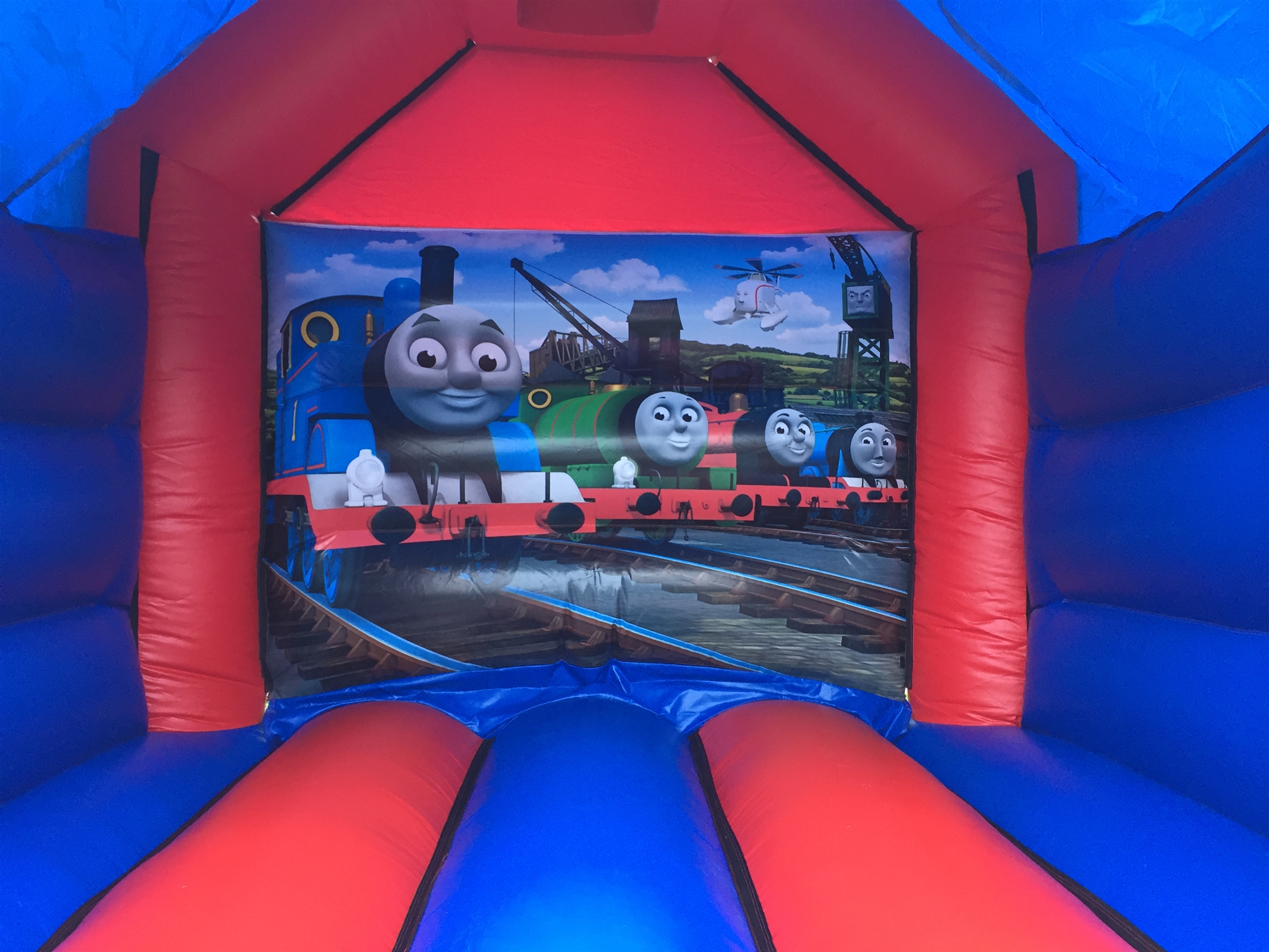 thomas the tank engine jumping castle