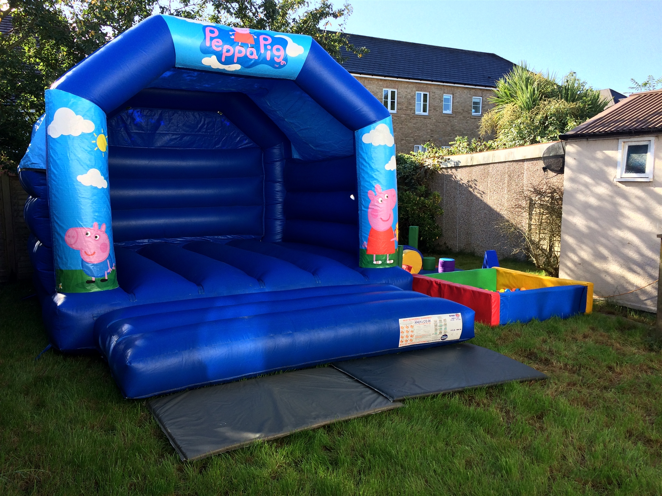 Bouncy Castle Hire | Bouncy Castle Essex | Kids Play Bouncy Castles