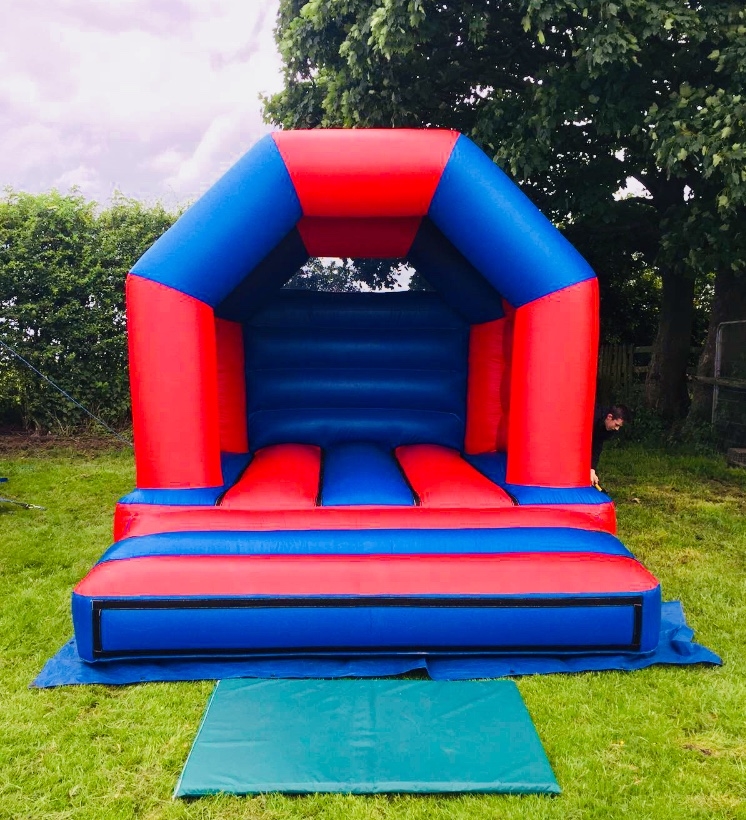 Bouncy Castles | Inflatable Hire | Warrington Kids Bouncy Castles