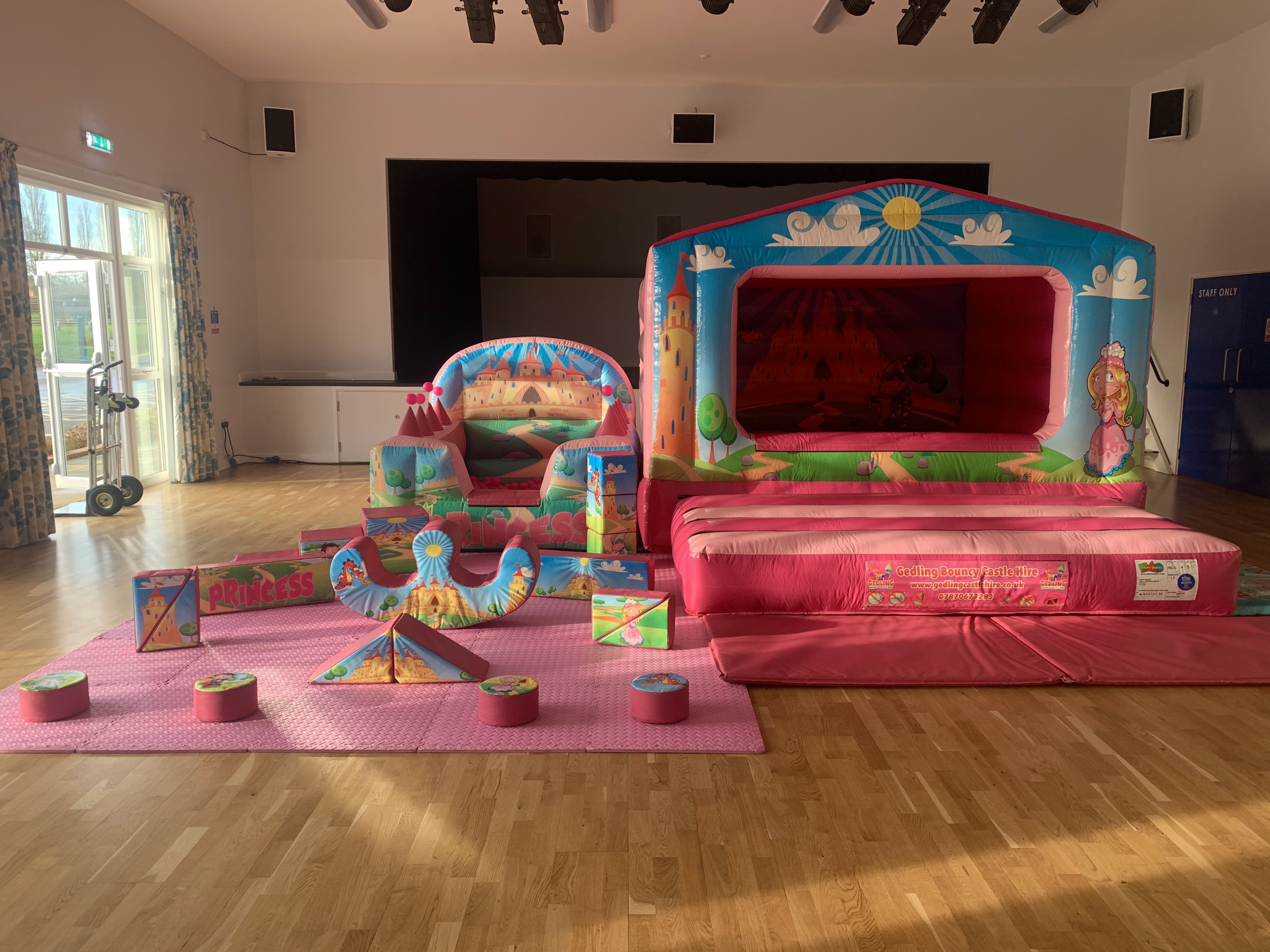Princess Bouncy Castle, Soft Play & Ball Pool Hire Nottingham