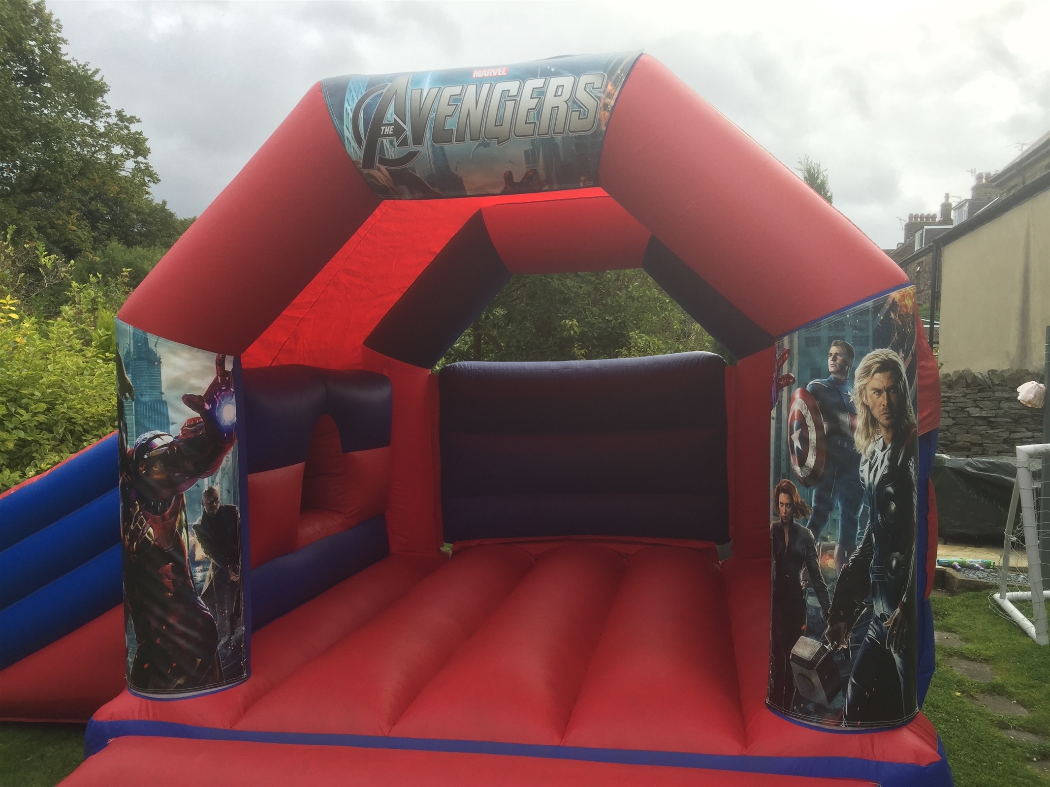 bradmore bouncy castles hire