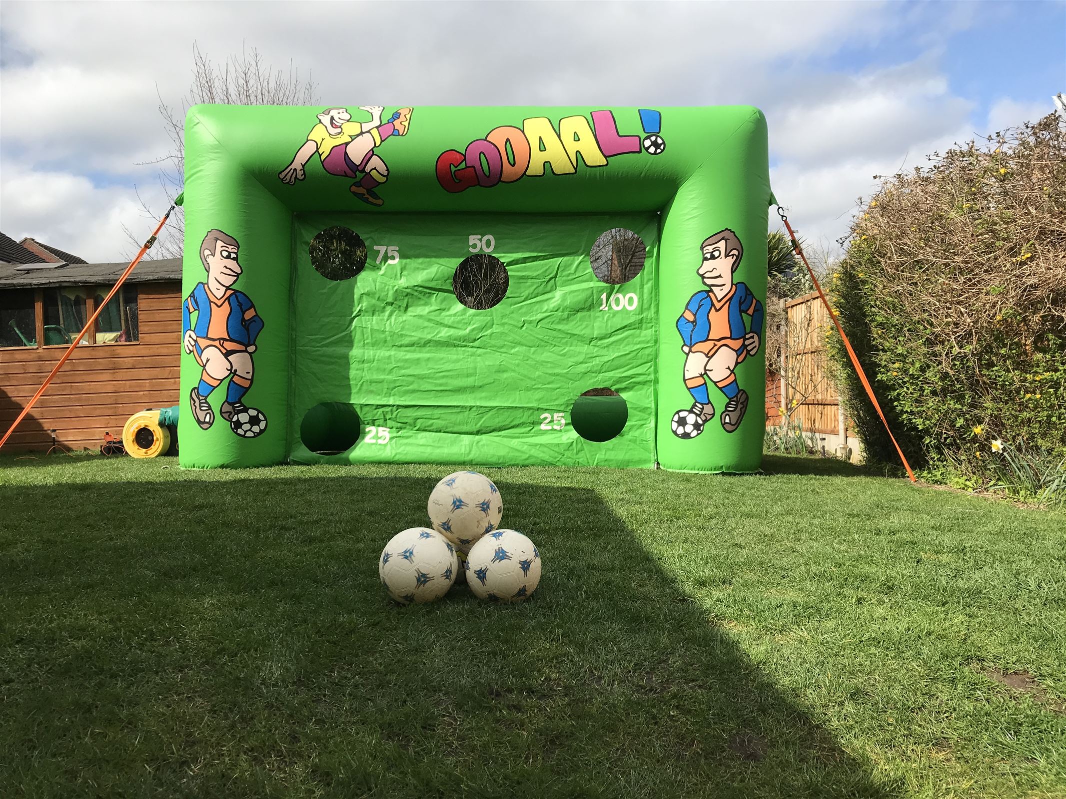 jj bouncy castle hire