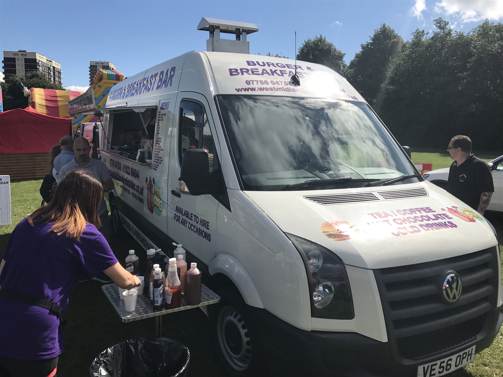 burger-van-hire-bouncy-castles-in-west-midlands-cannock-walsall