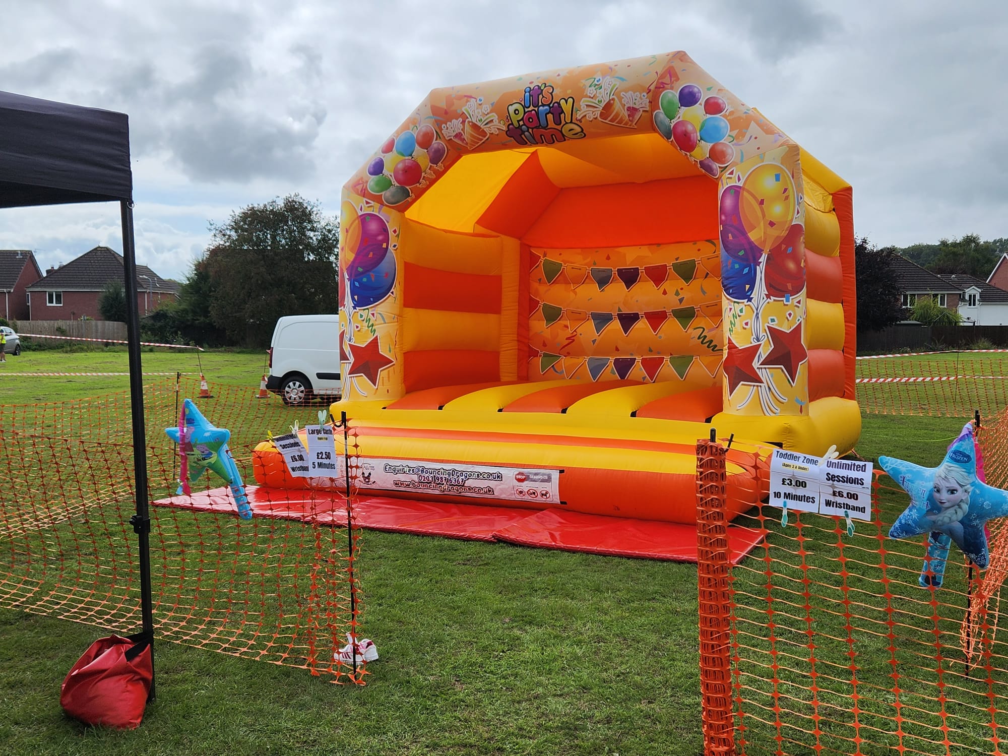 15x15ft Party Time Themed Bouncy Castle Inflatables Soft Play 