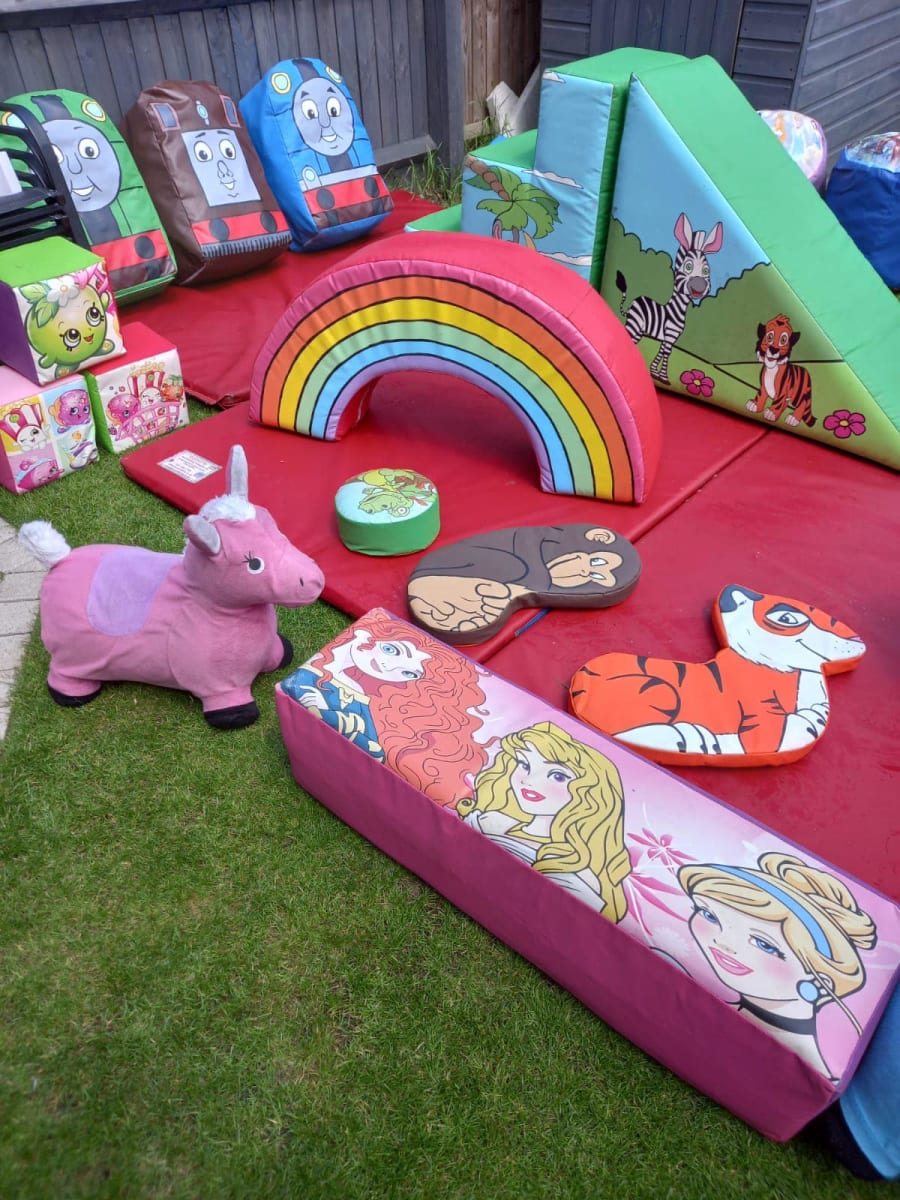 Obstacle Courses Bouncy Castle Hire in Birmingham Obstacle Courses Bouncy Castle Hire in Birmingham