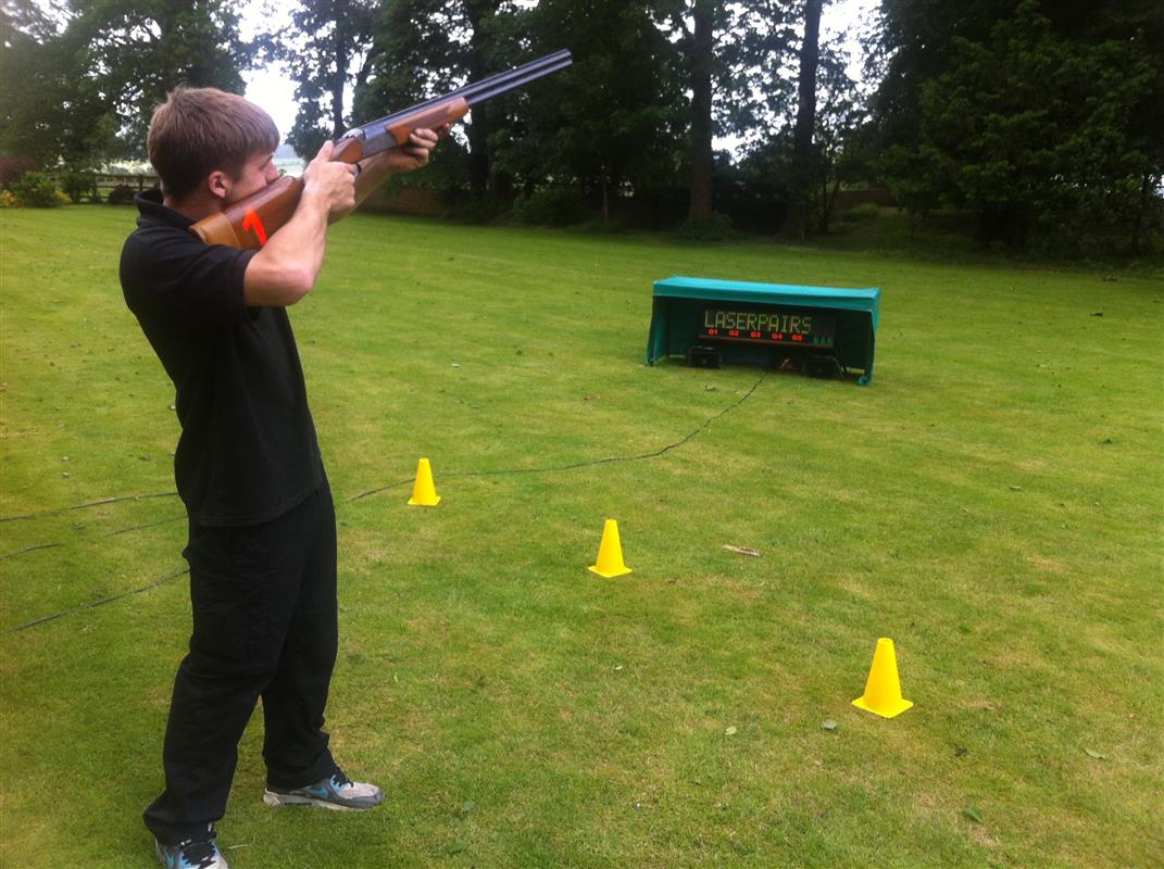 hire-laser-clay-pigeon-shooting-laser-clay-shooting-rental