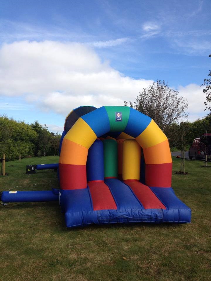 obstacle course bouncy castle hire