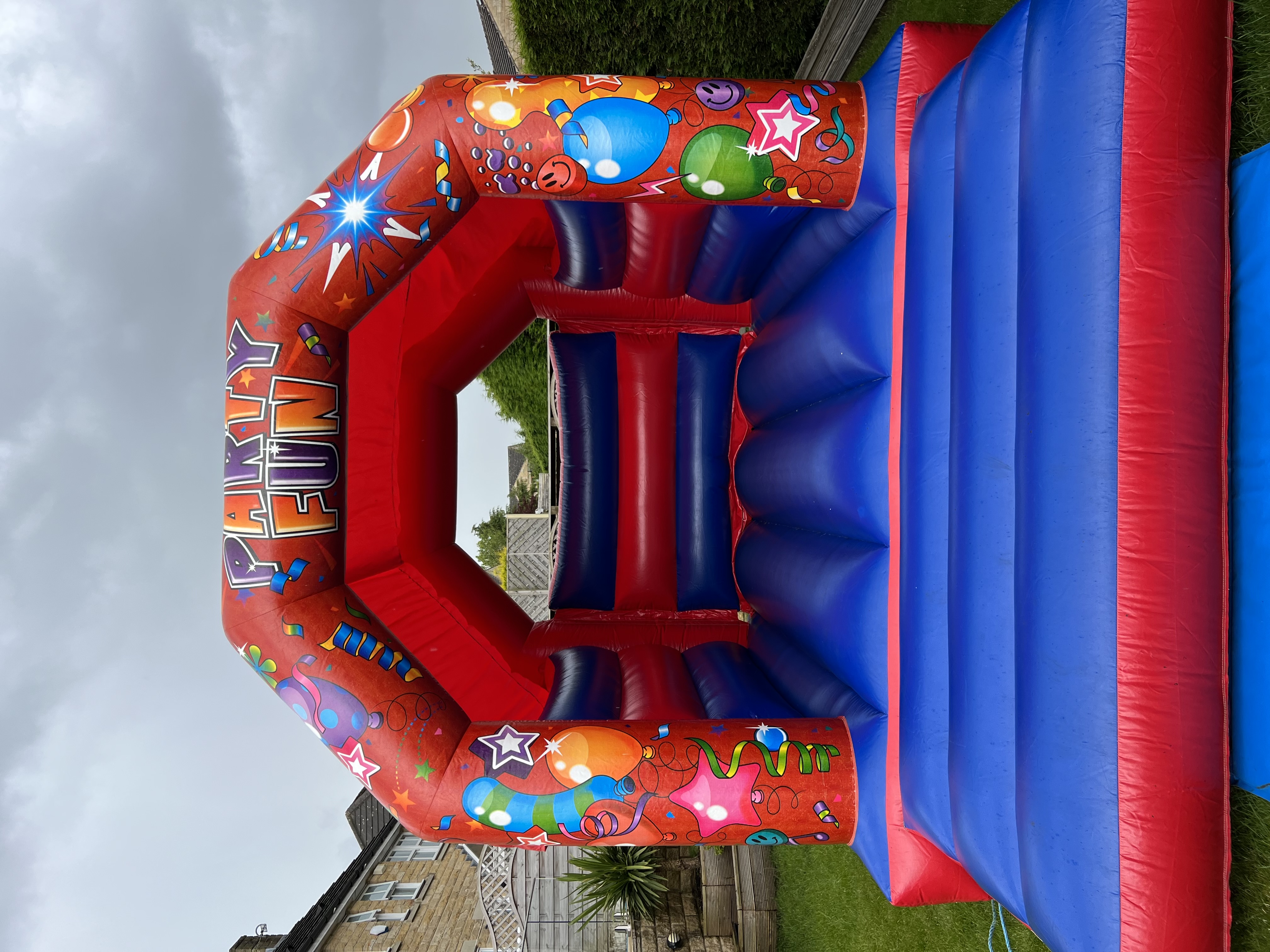Bouncy Castles - Bouncy Castle and Party Game Hire in Huddersfield ...