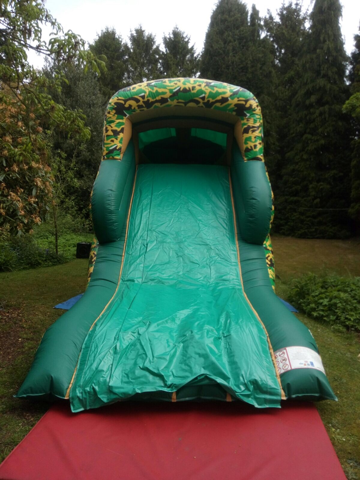 army-assault-course-bouncy-castles-in-west-midlands-cannock-walsall