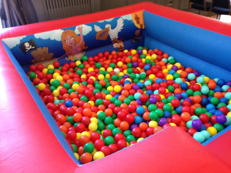 Pirate 8ft x 8ft Inflatable Ball Pool - Best Soft play and Inflatable ...