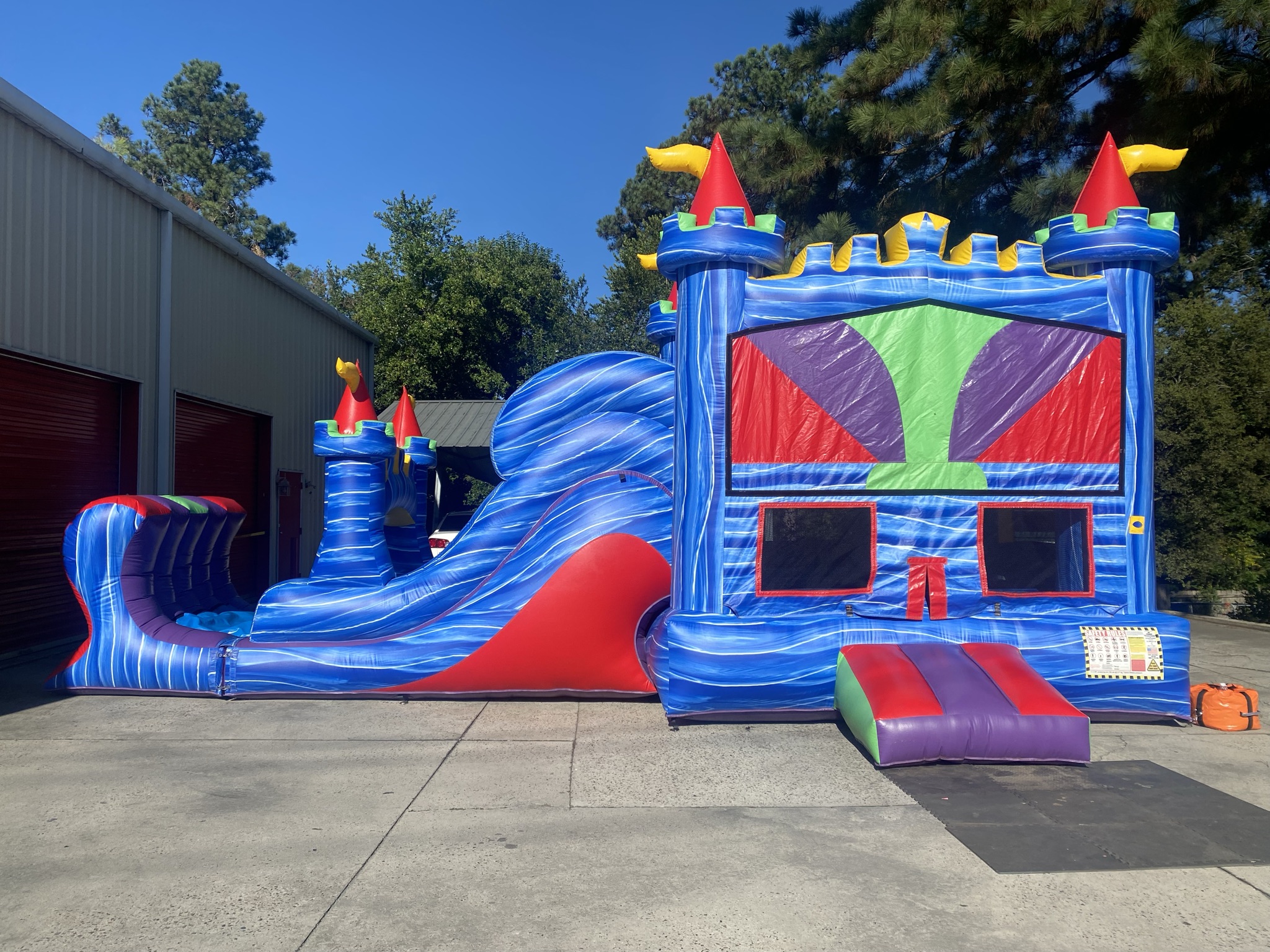 Kingdom Palace Combo (DRY) Best Inflatable rentals service in Aiken