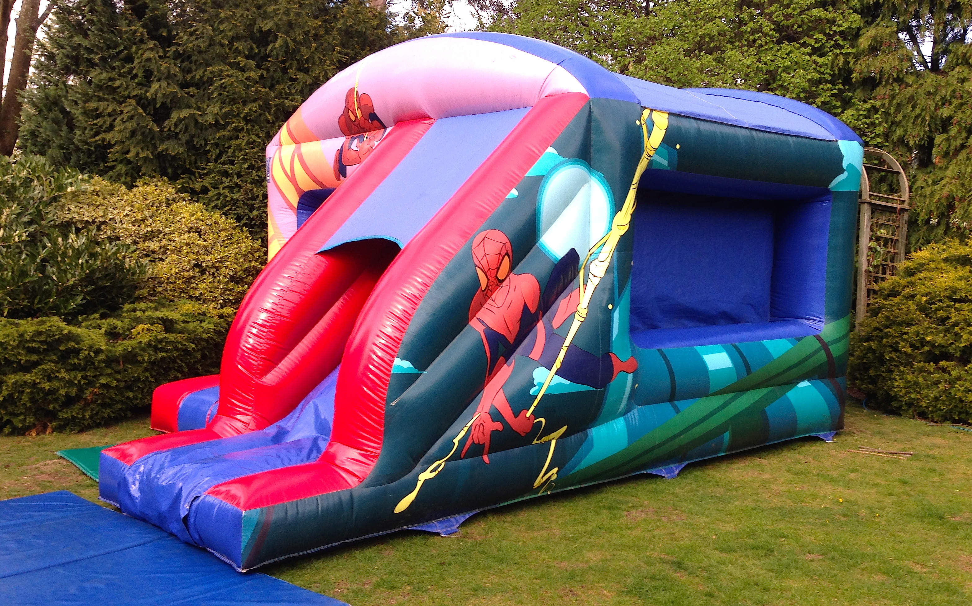 spiderman bouncy castle hire