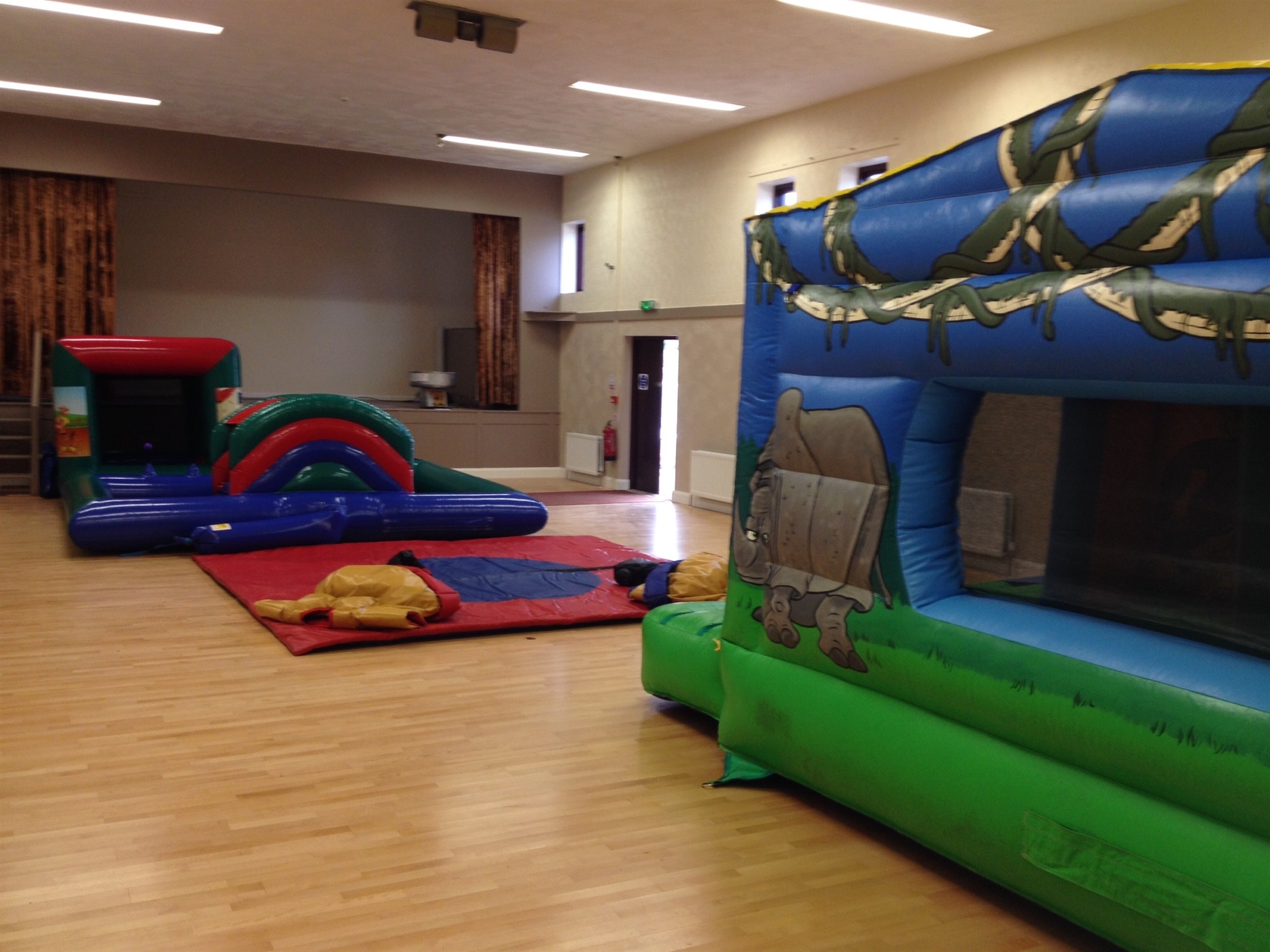 indoor bouncy castles