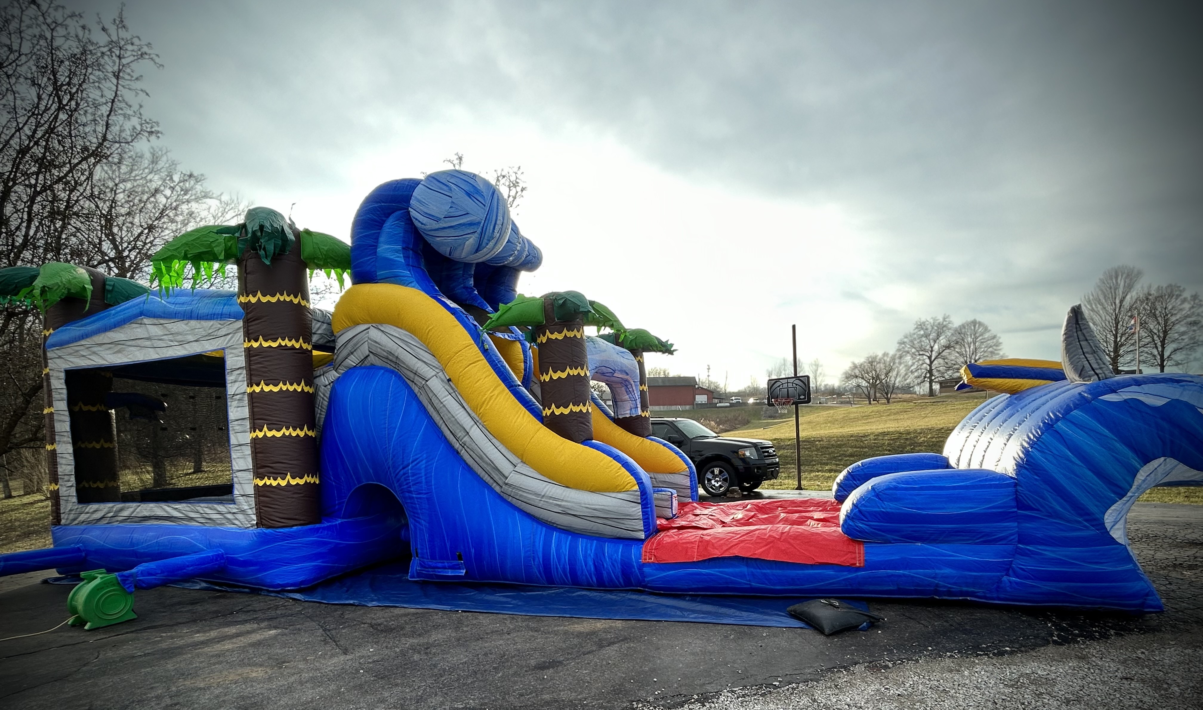 Island Oasis Bounce & Dual Slide Combo (Wet or Dry) Best Party Rental