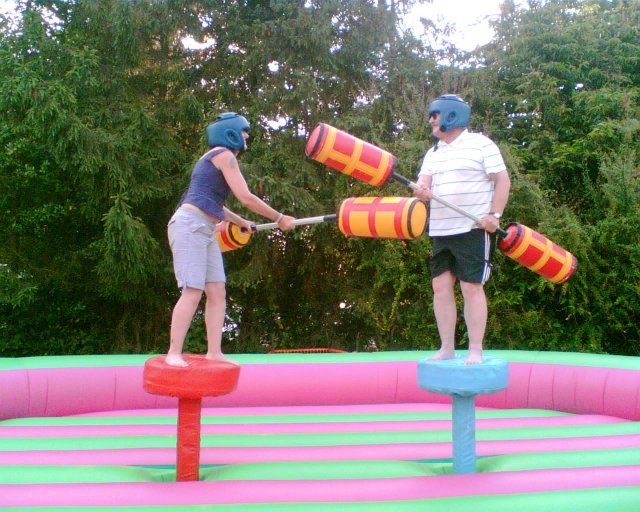 md sports gladiator jousting challenge set
