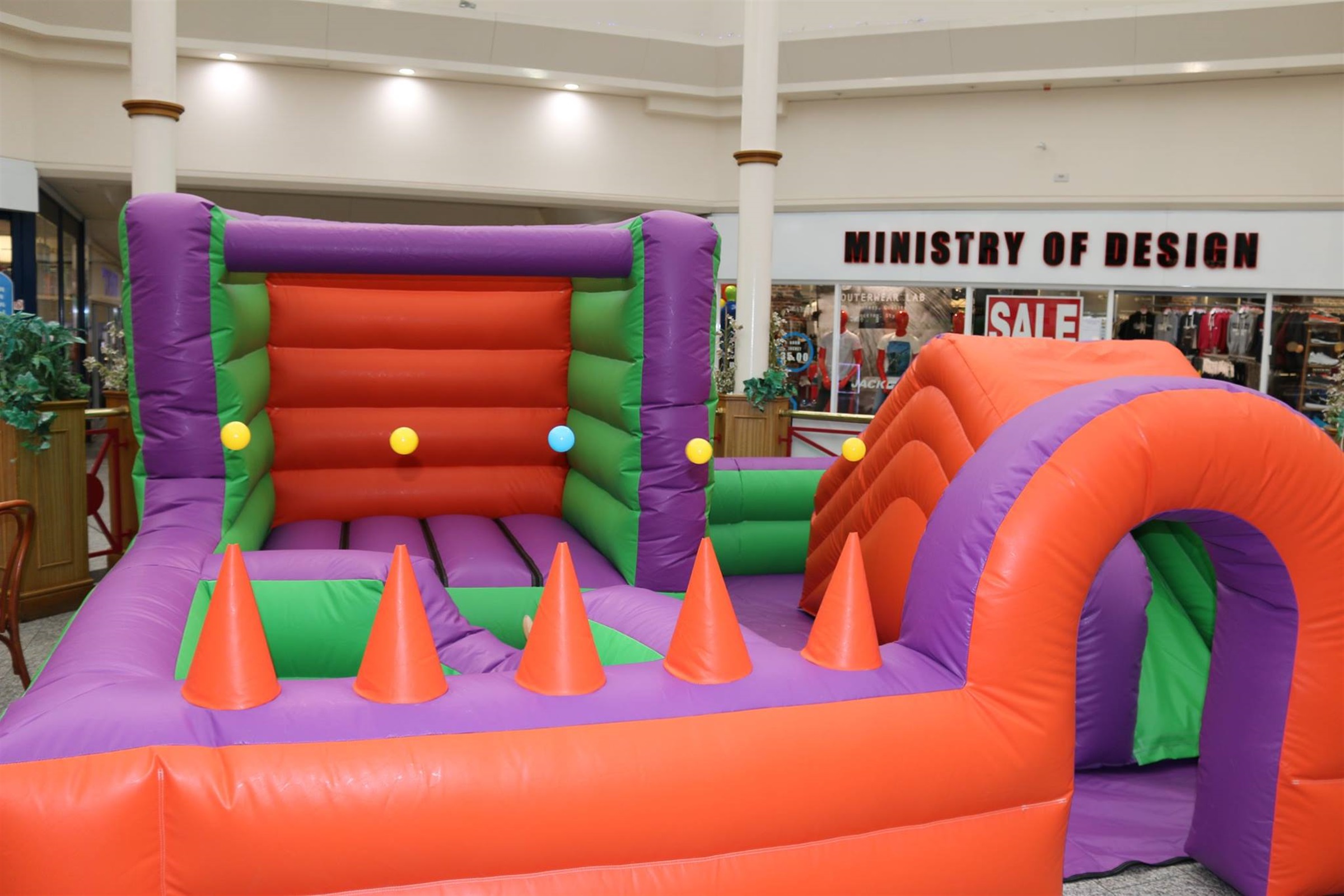 indoor inflatable castle