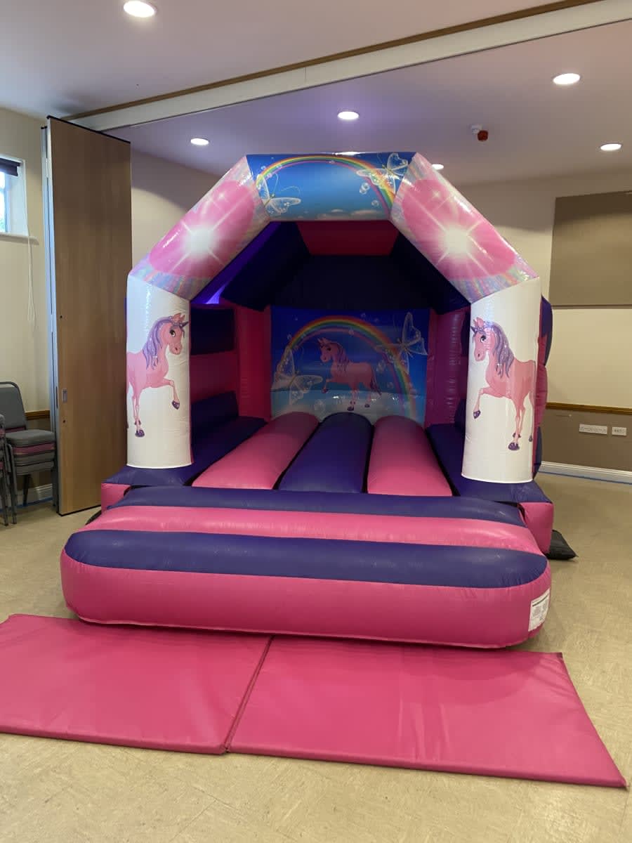 Bouncy Castle Friendly Hall's (For Hire) - Hire, Balloon Displays ...