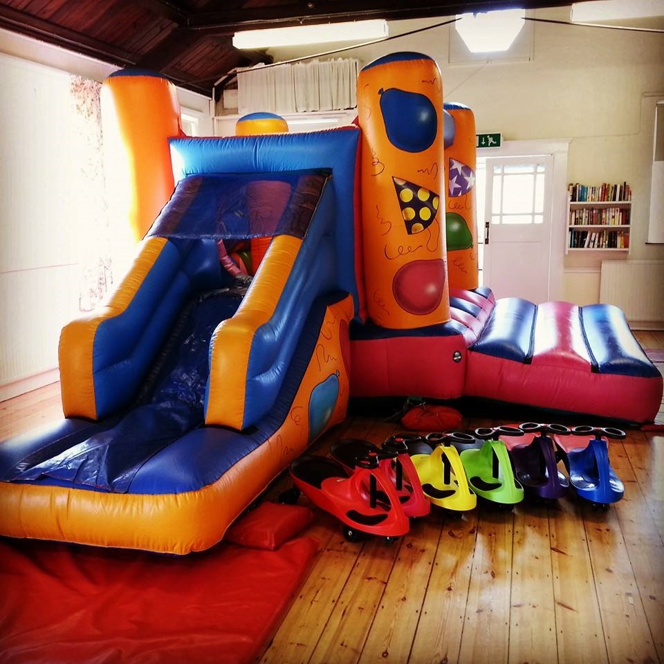 14ft x 18ft It's Party Time Bounce 'N' Slide Bouncy Castle Best