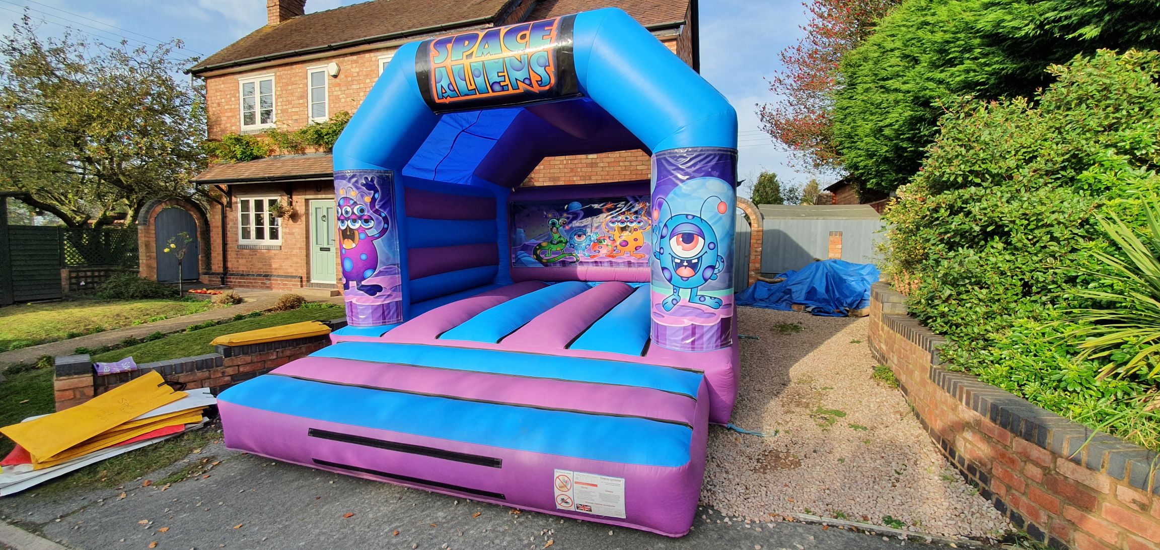 Space Aliens Bouncy castle