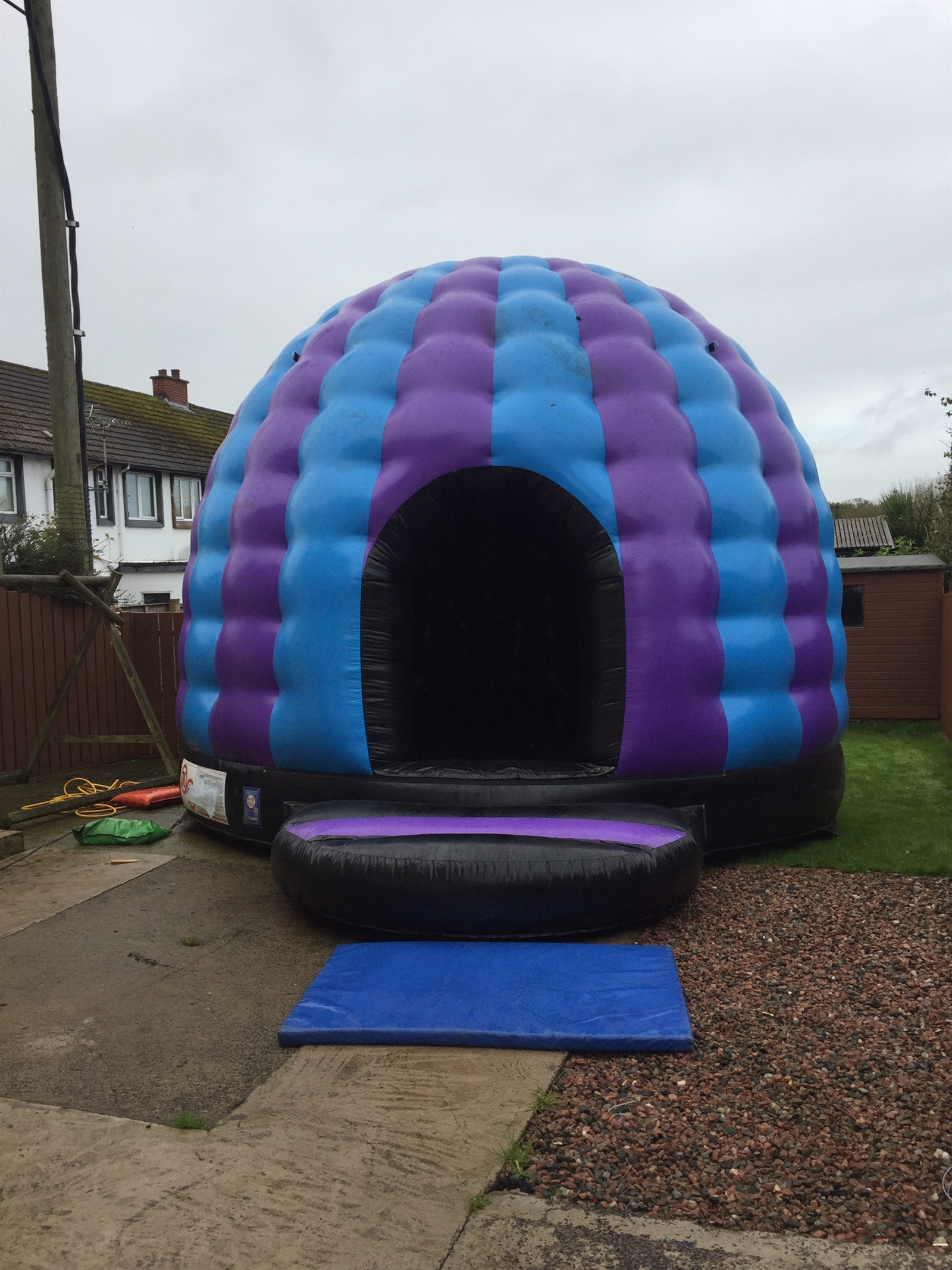 Disco Domesdisco Inflatables Bouncy Castle Hire In Coleraine