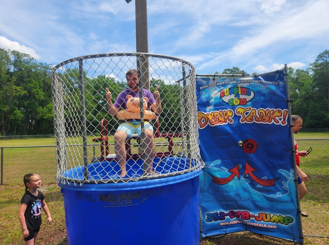 Obstacle Courses and Games Best Hire service in florida jumping 4 joy