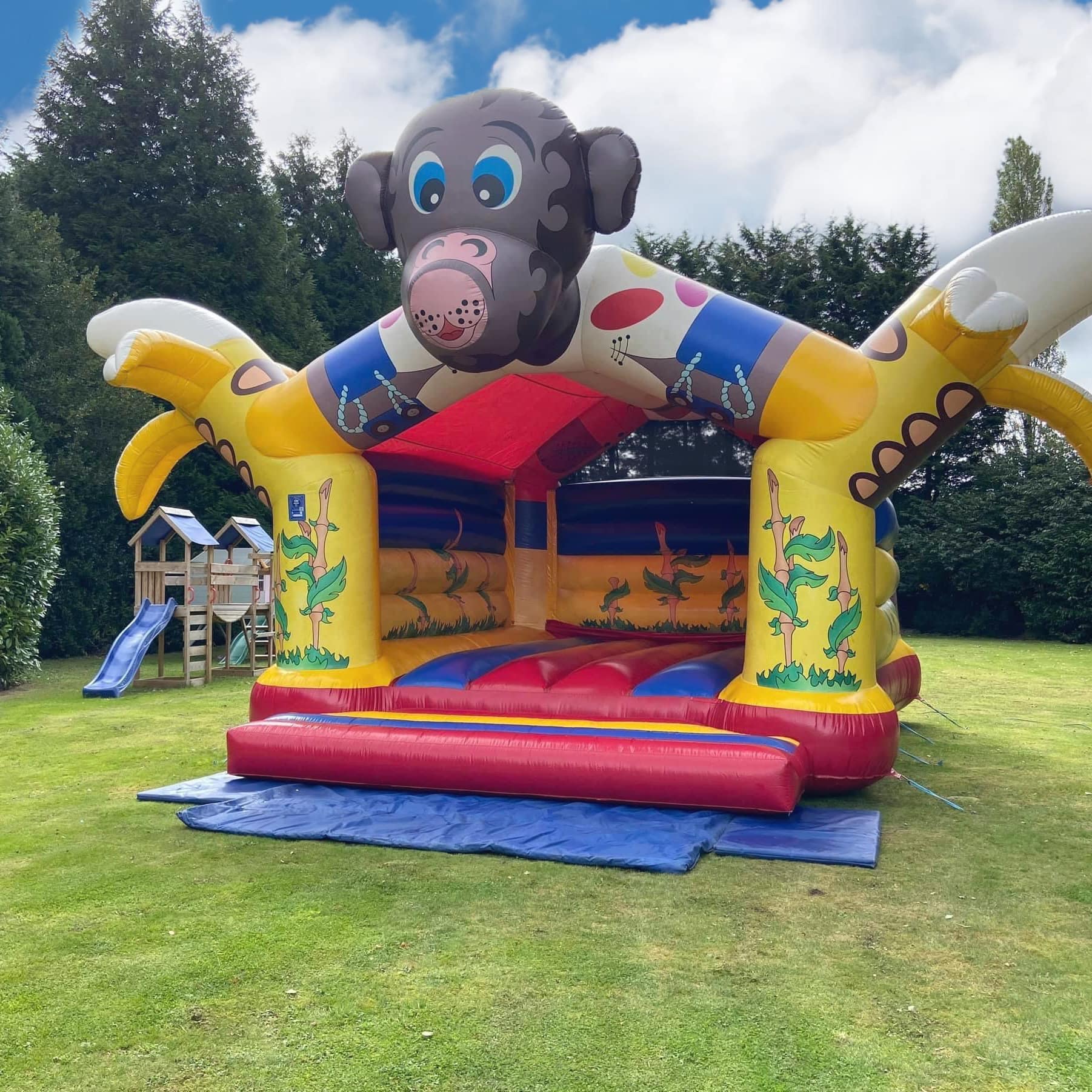 bouncy castle and soft play hire