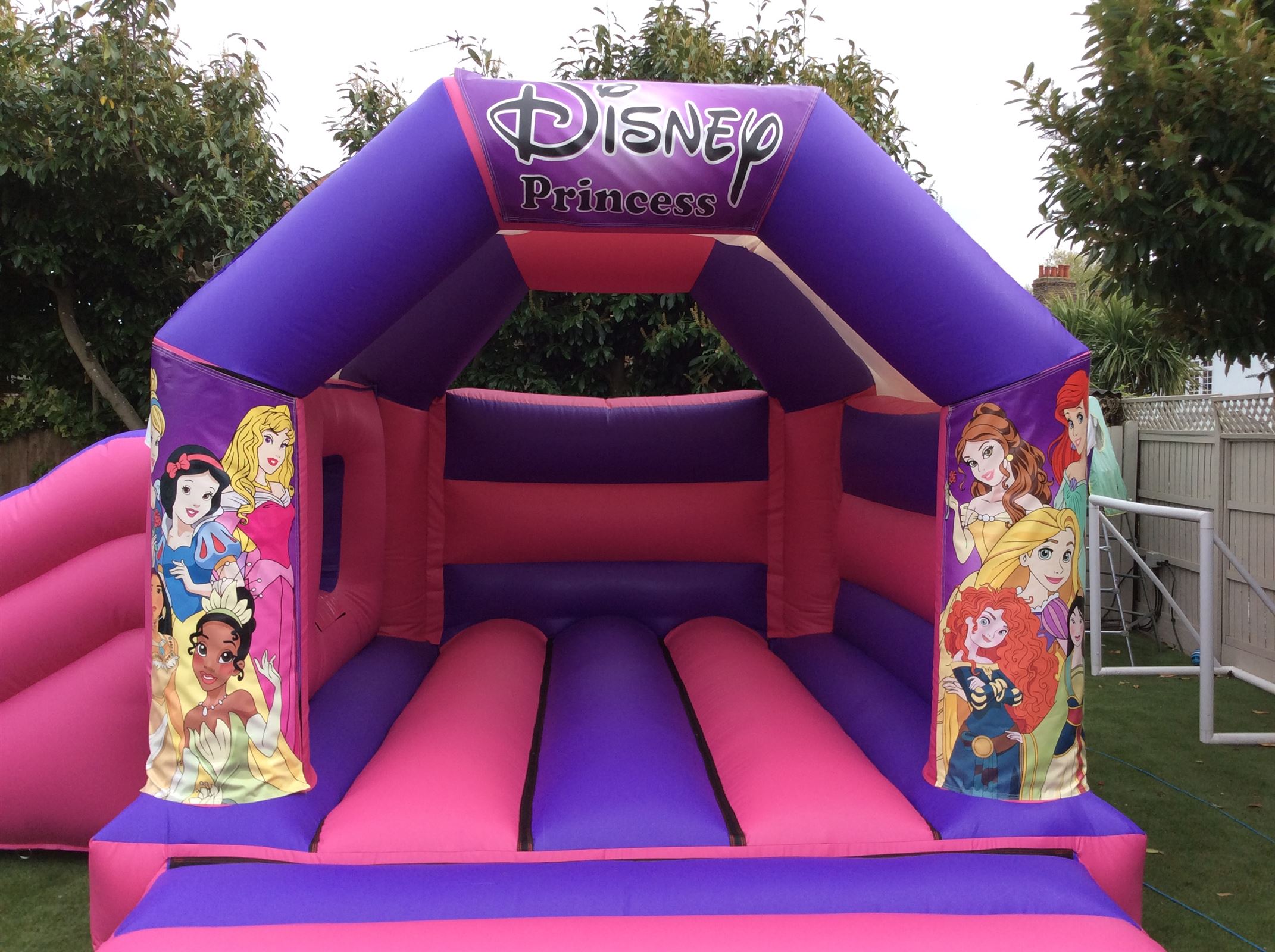 girls bouncy castles