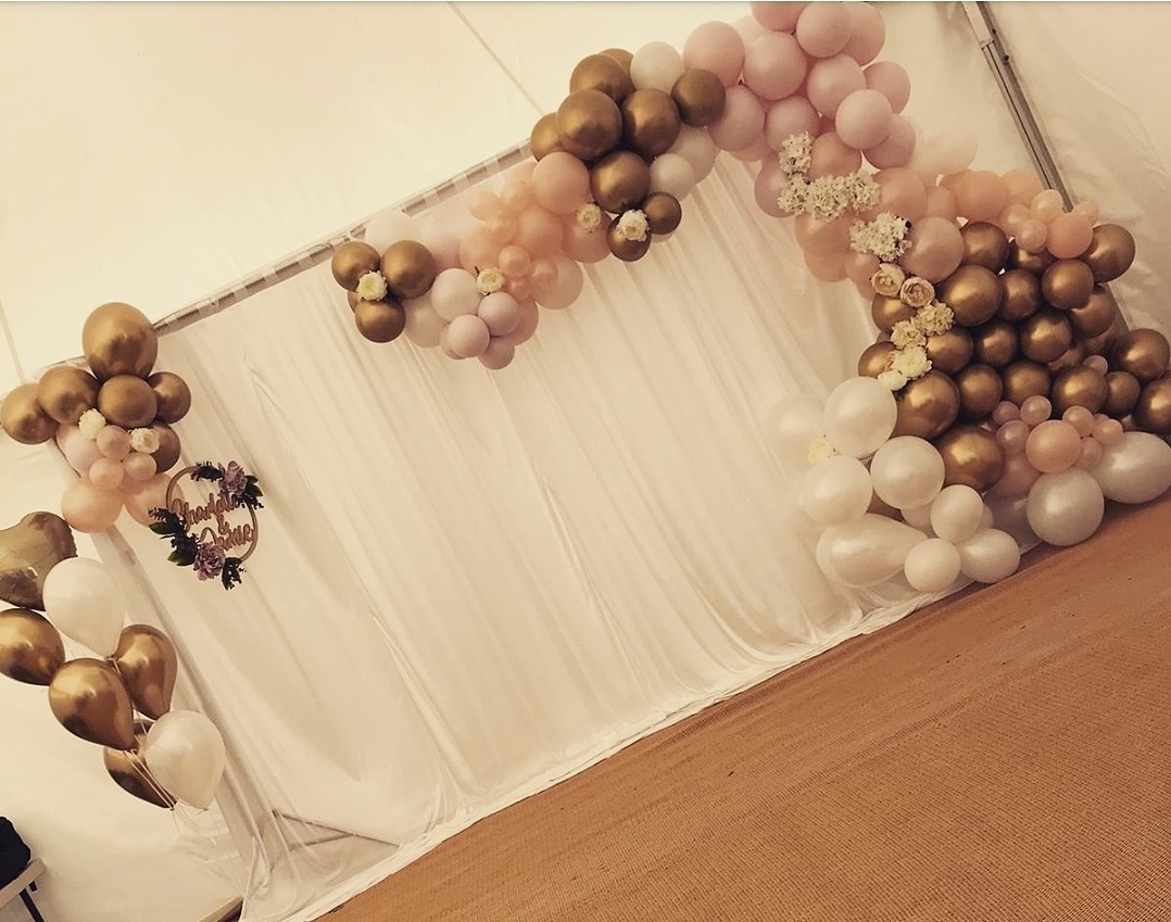 Balloons Bouncy Castles in Romford, Brentwood, Hornchurch, Essex