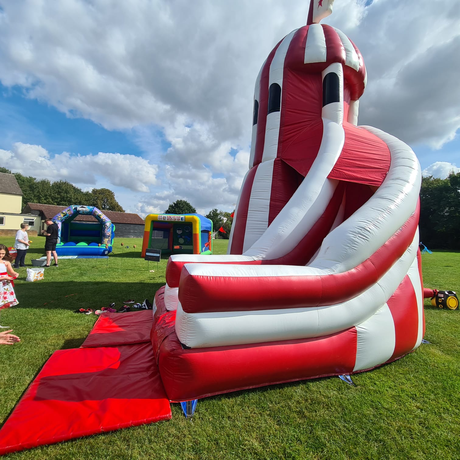 Inflatable Helter Skelter Best Bouncy Castle Hire, soft play hire